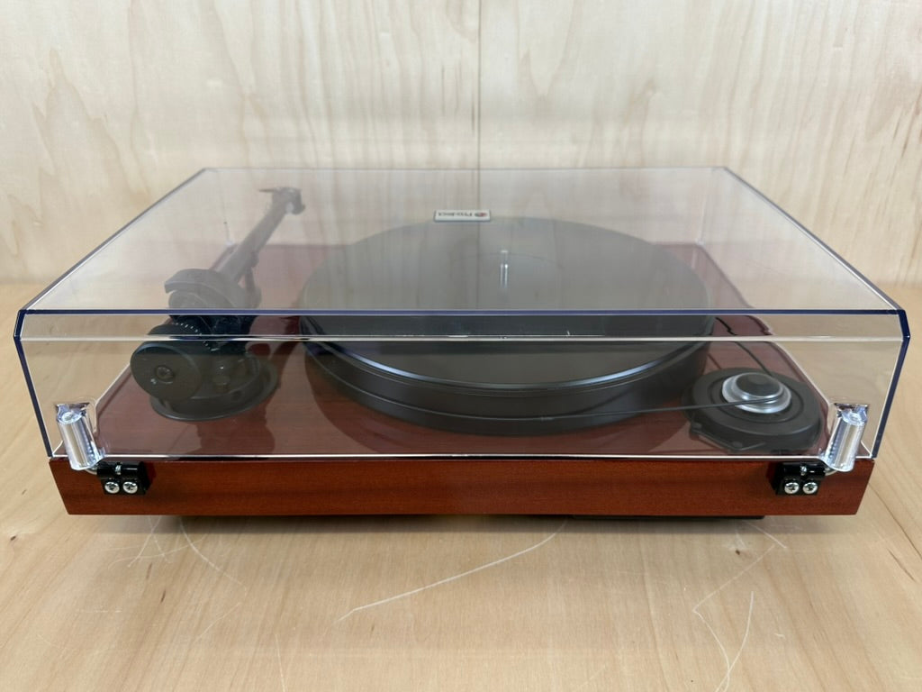 Pro-Ject 2 Xperience Classic Mahogany Turntable