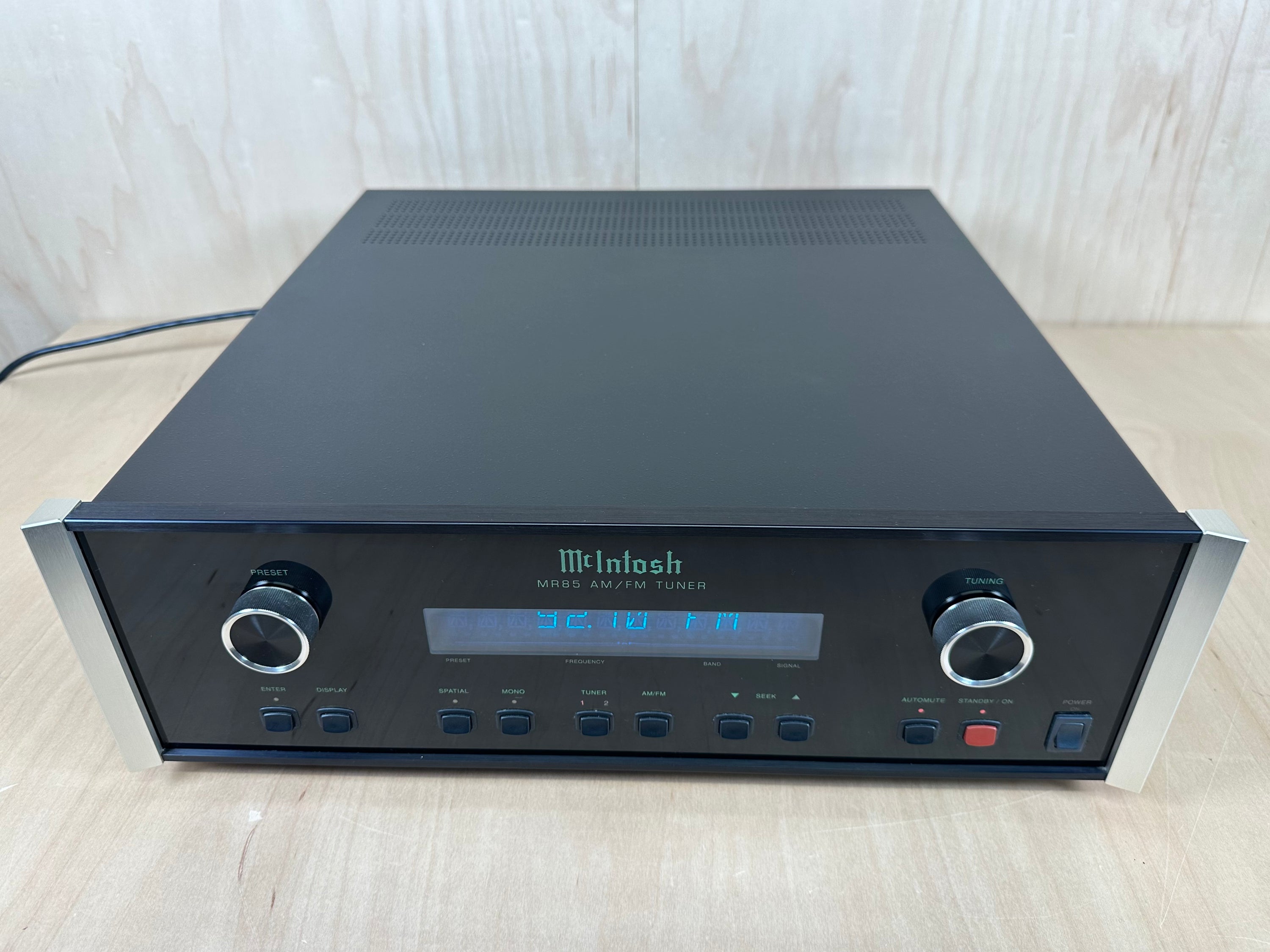 Mcintosh MR85 AM/FM Tuner w/New Factory Box