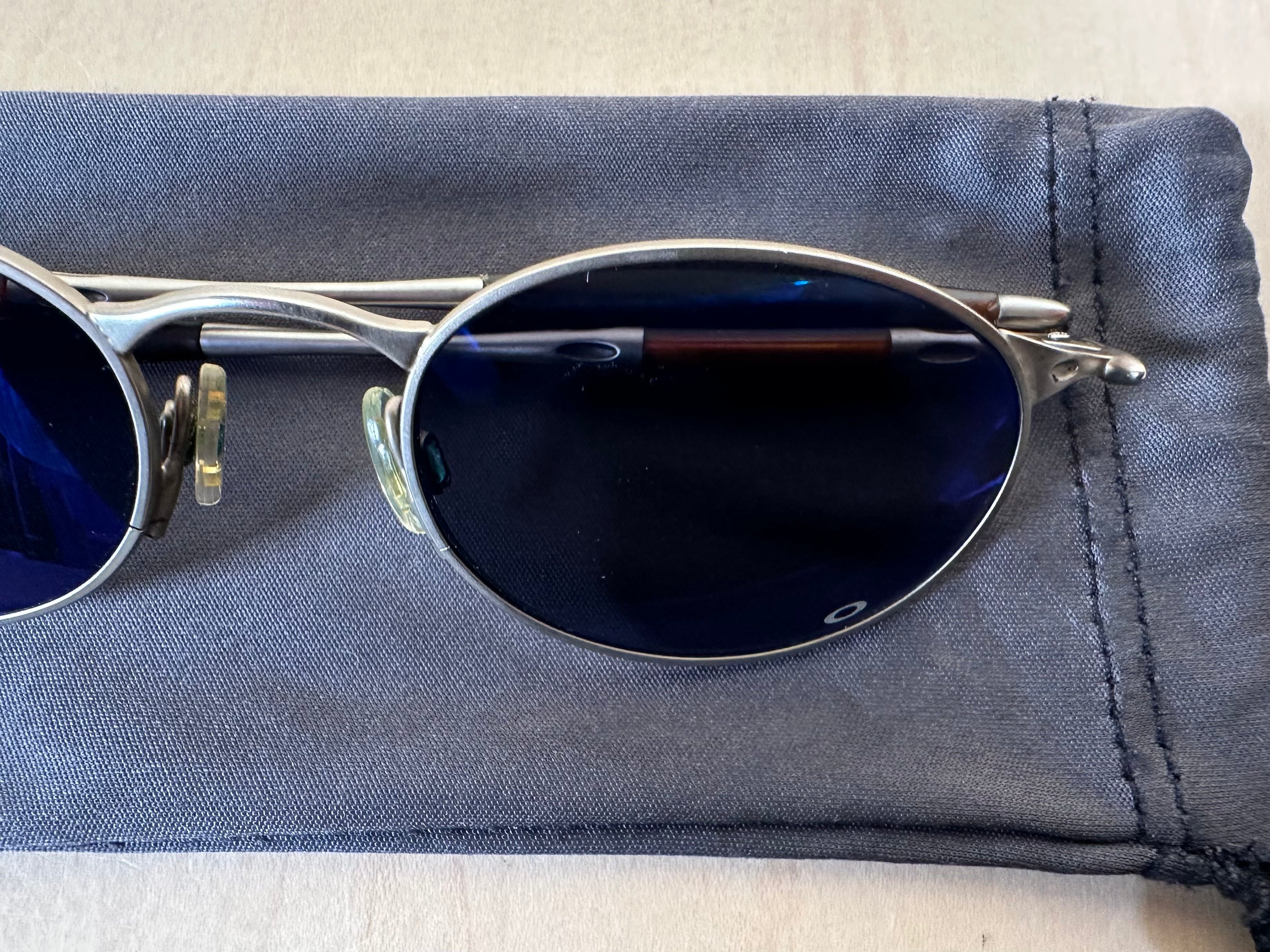 OAKLEY OO JORDAN E WIRE 49 20