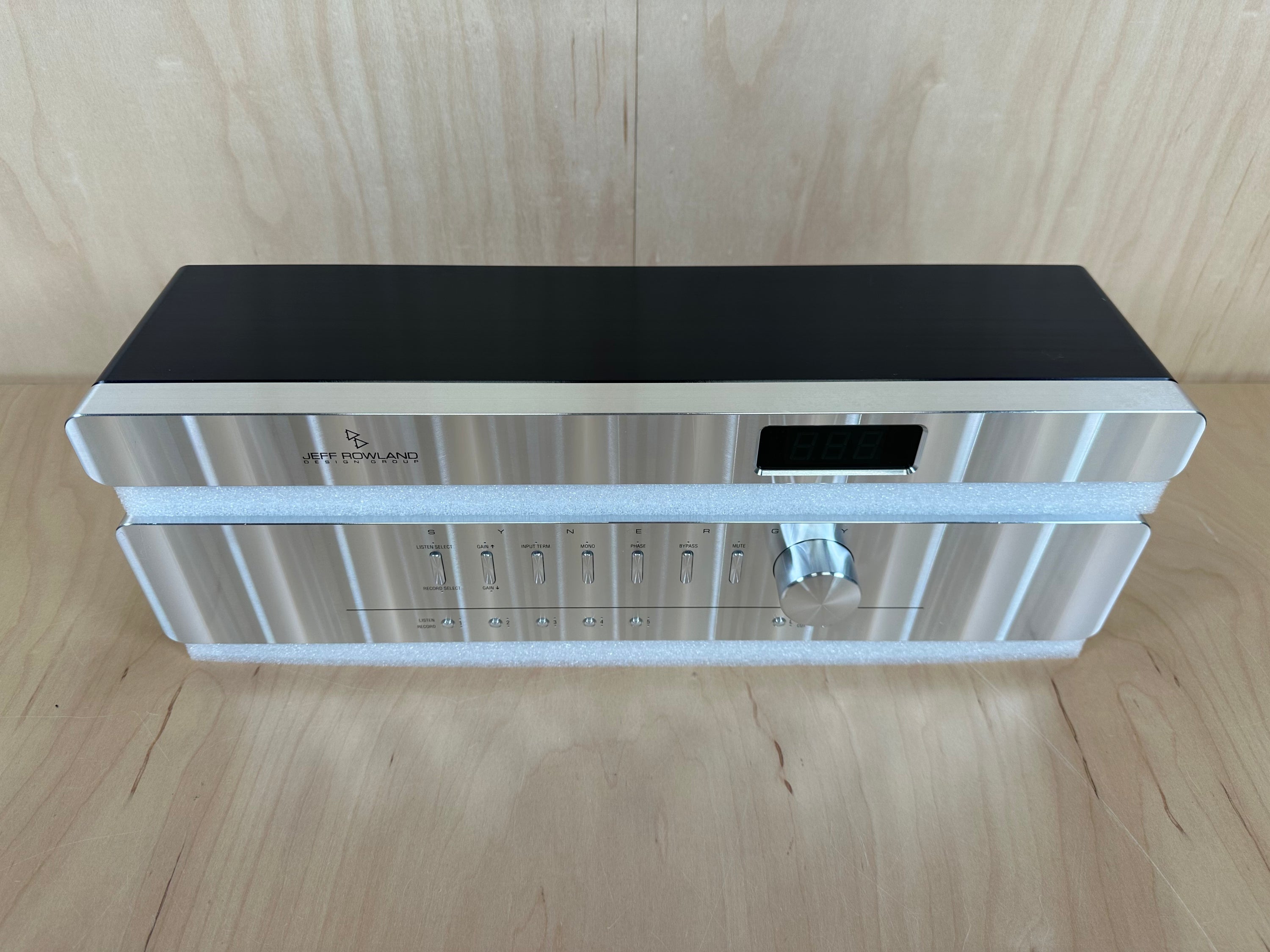 Jeff Rowland Synergy Series 2 Preamp w/Separate Power Supply