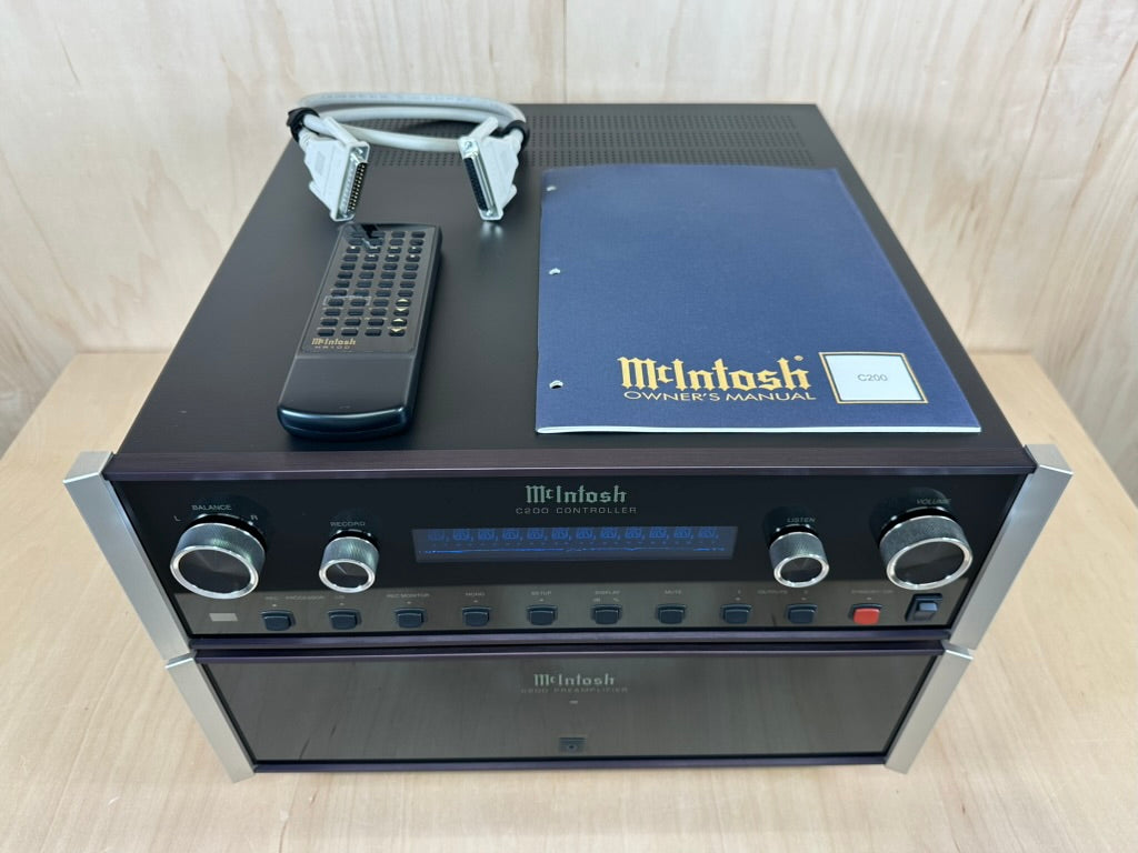 McIntosh C200 Preamplifier and Controller