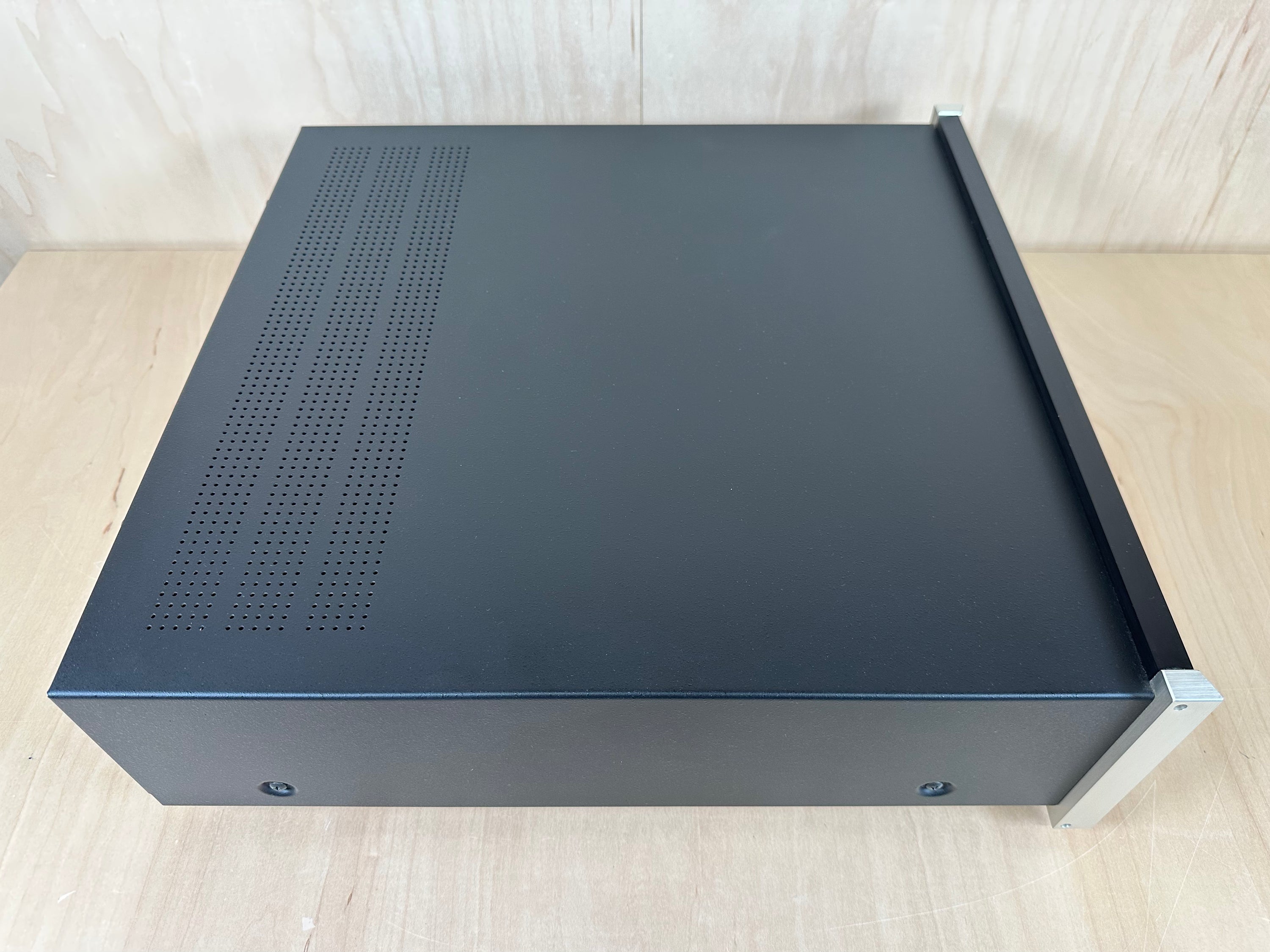 Mcintosh MR85 AM/FM Tuner w/New Factory Box