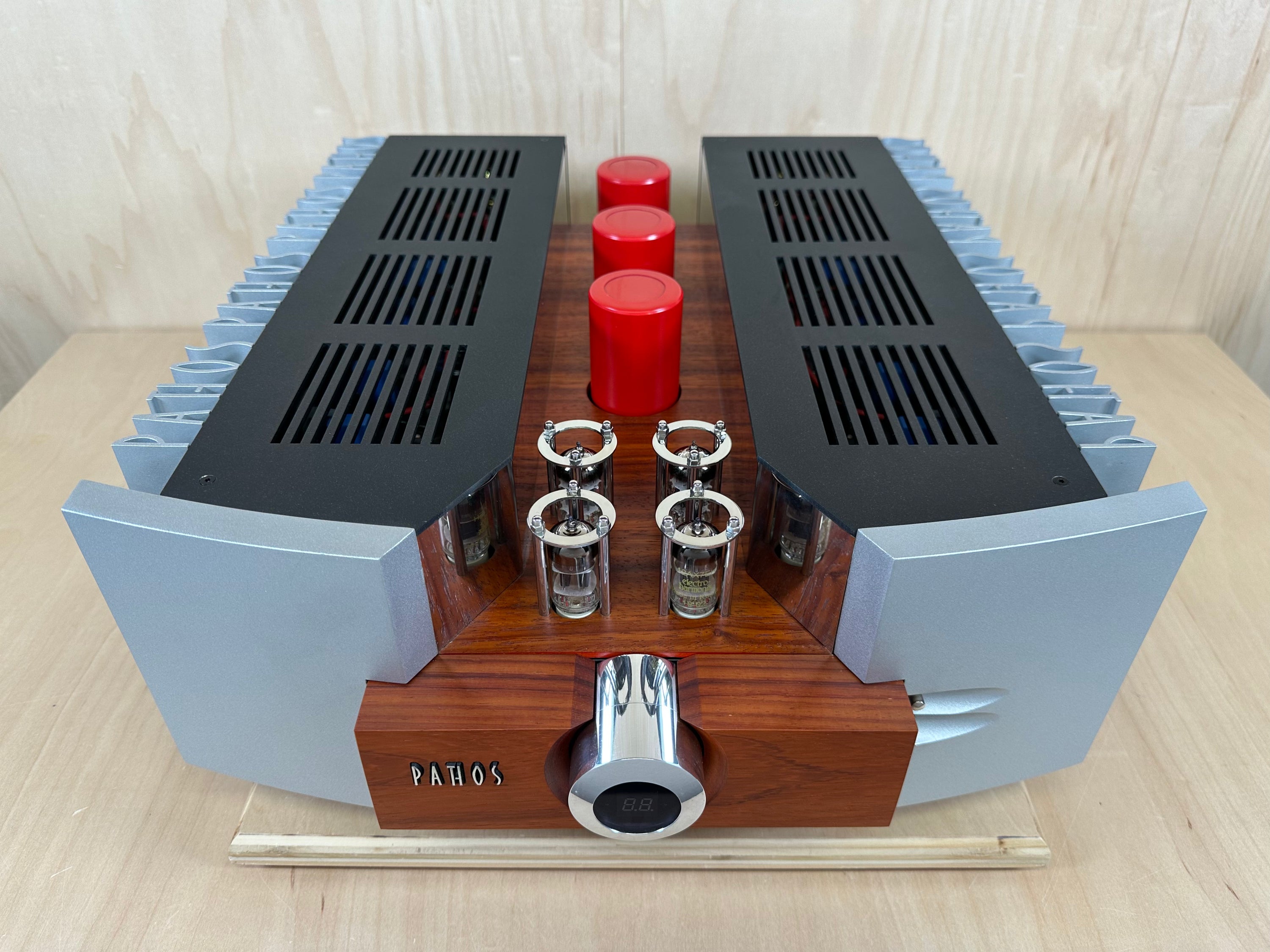 PATHOS INPOL 2 Hybrid Tube Integrated Stereo Amplifier