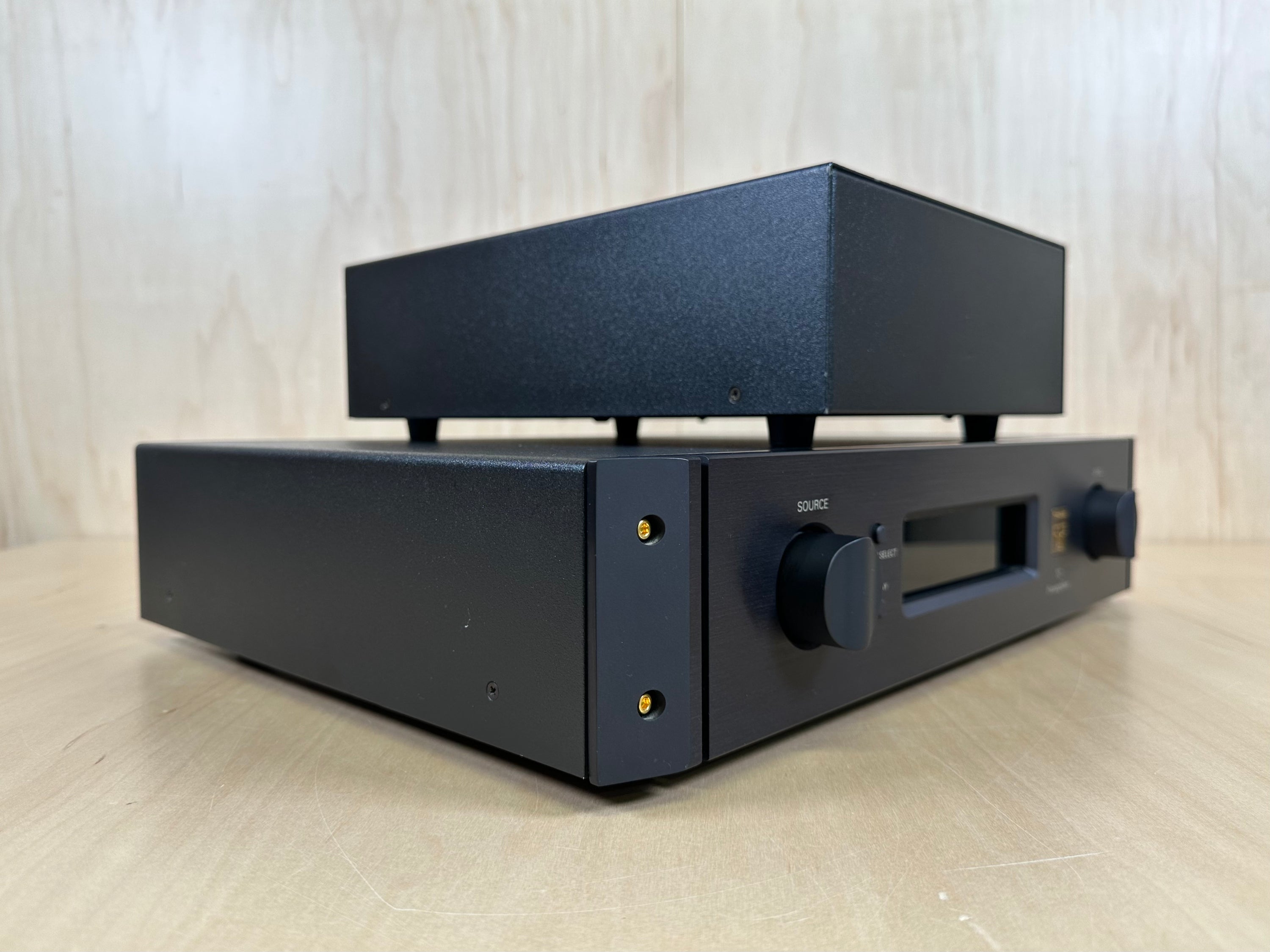 Threshold T2 Preamplifier