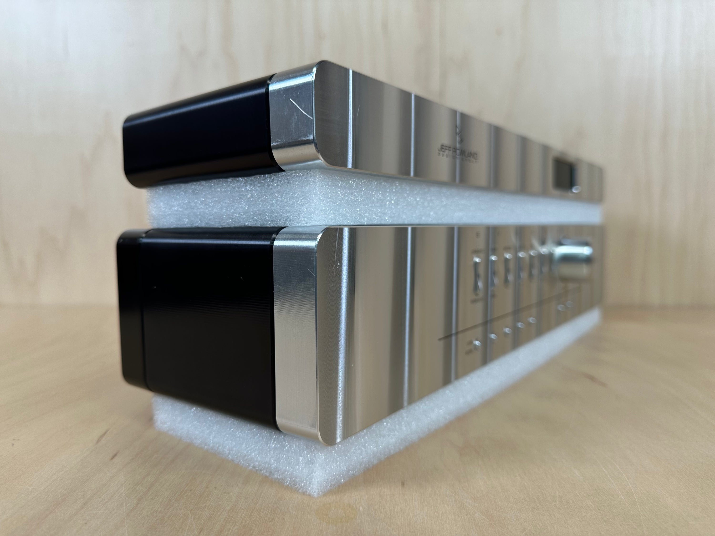 Jeff Rowland Synergy Series 2 Preamp w/Separate Power Supply