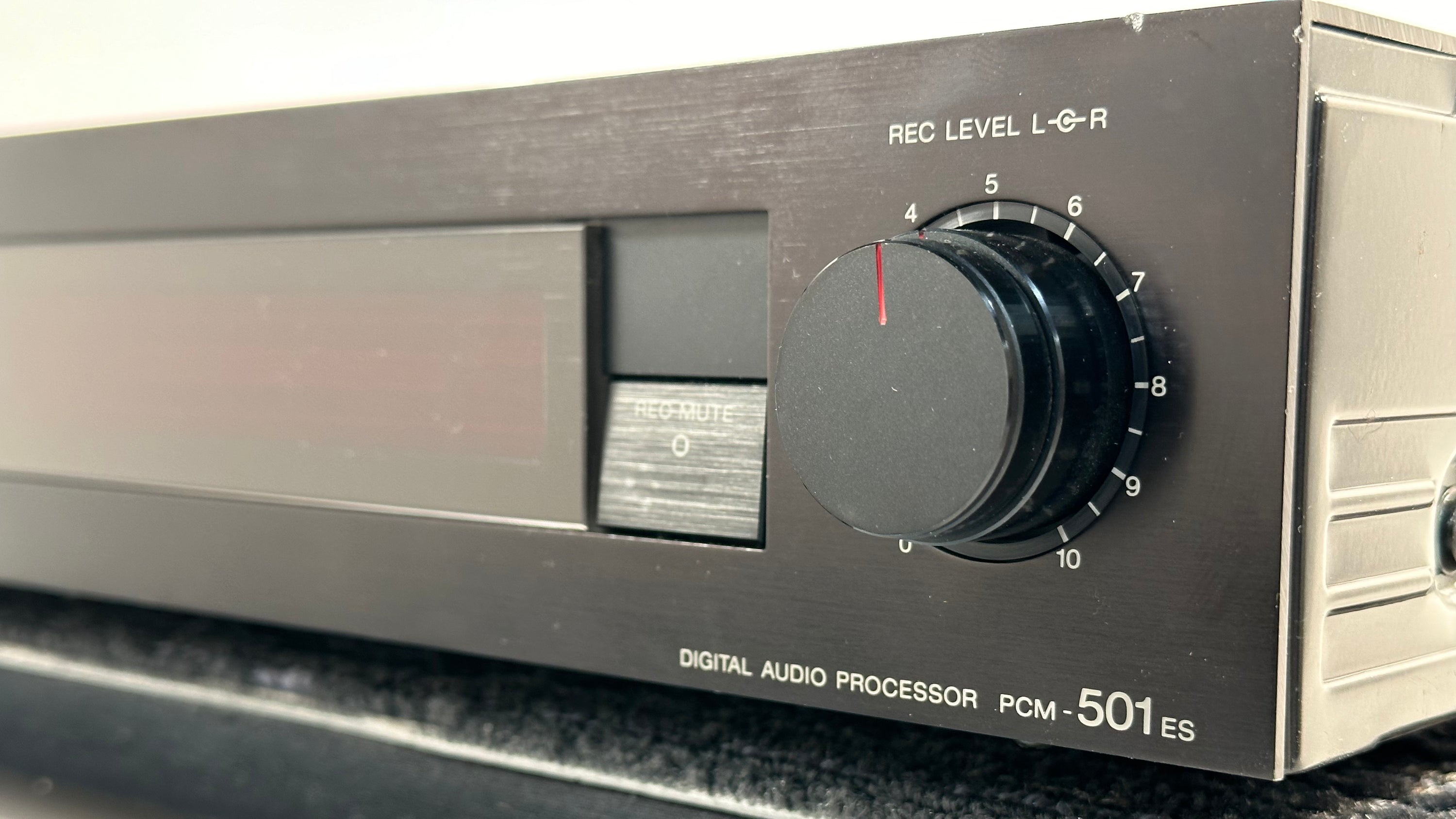 Sony PCM-501ES Digital Audio Processor