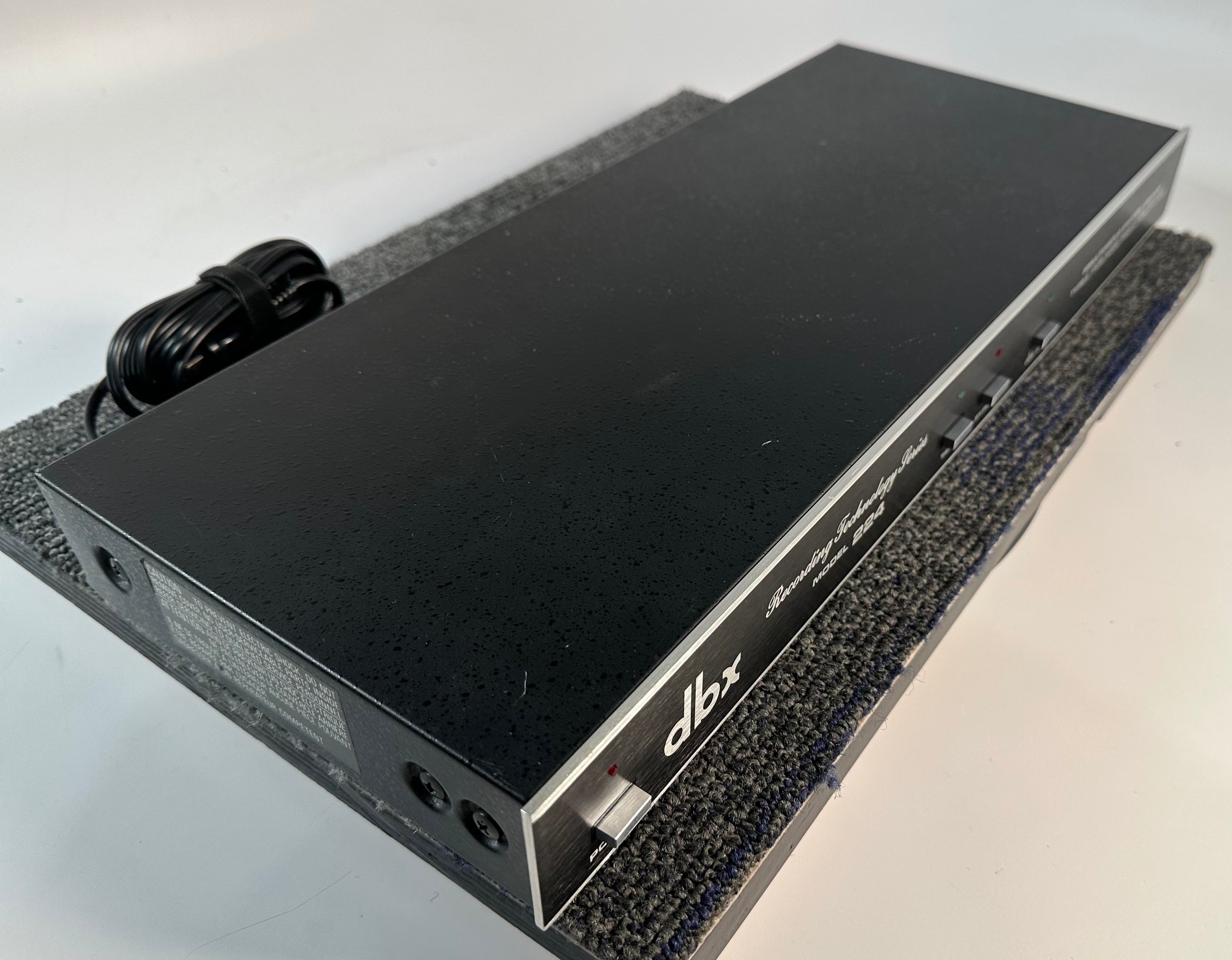 DBX Model 224 Type II Tape Noise Reduction System – Record Mart HiFi DBX Model 224 Type II Tape Noise Reduction System – Record Mart HiFi