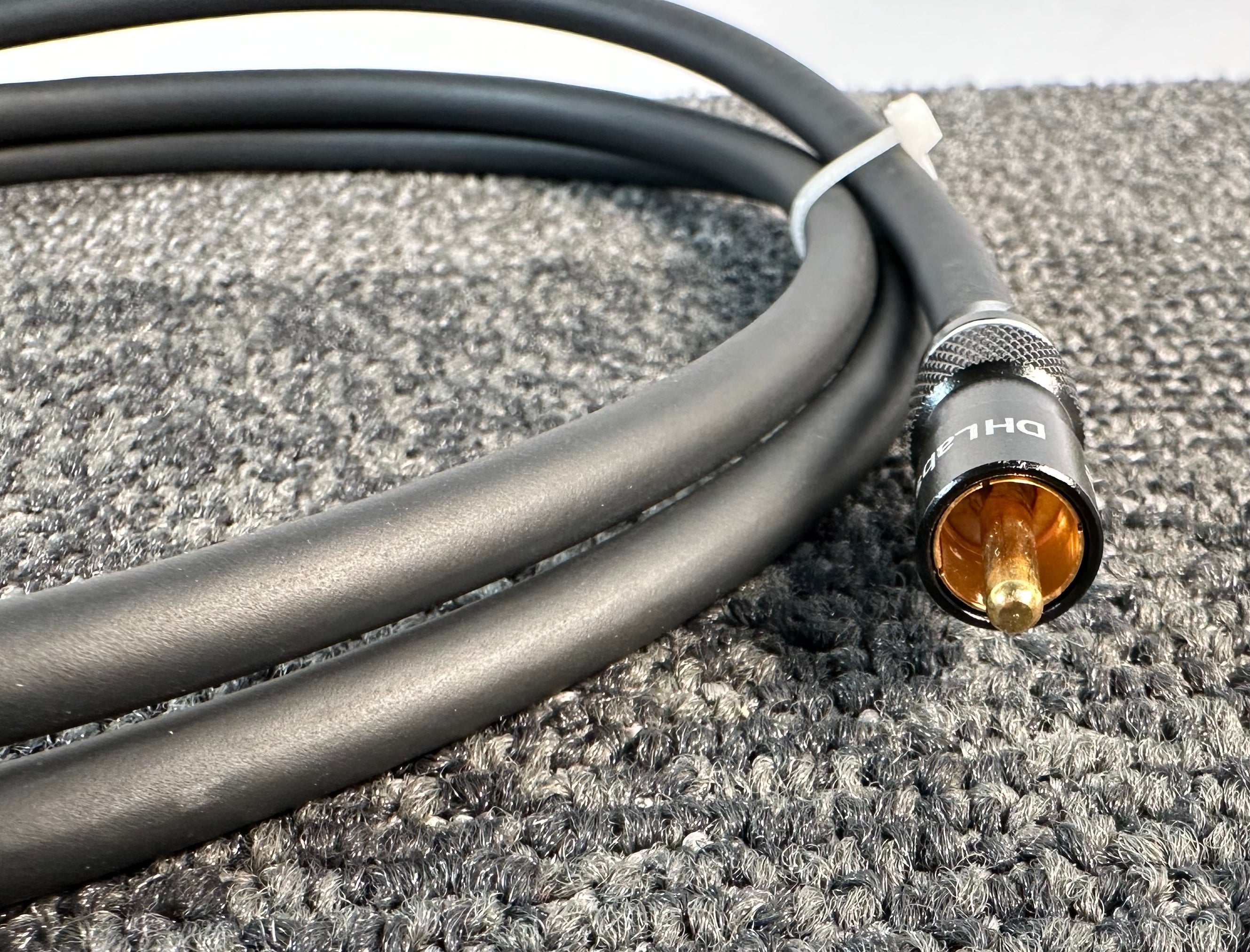 DH Labs Silver Sonic D-75 Digital Coax Audio Cable RCA To RCA 1.5 Meter