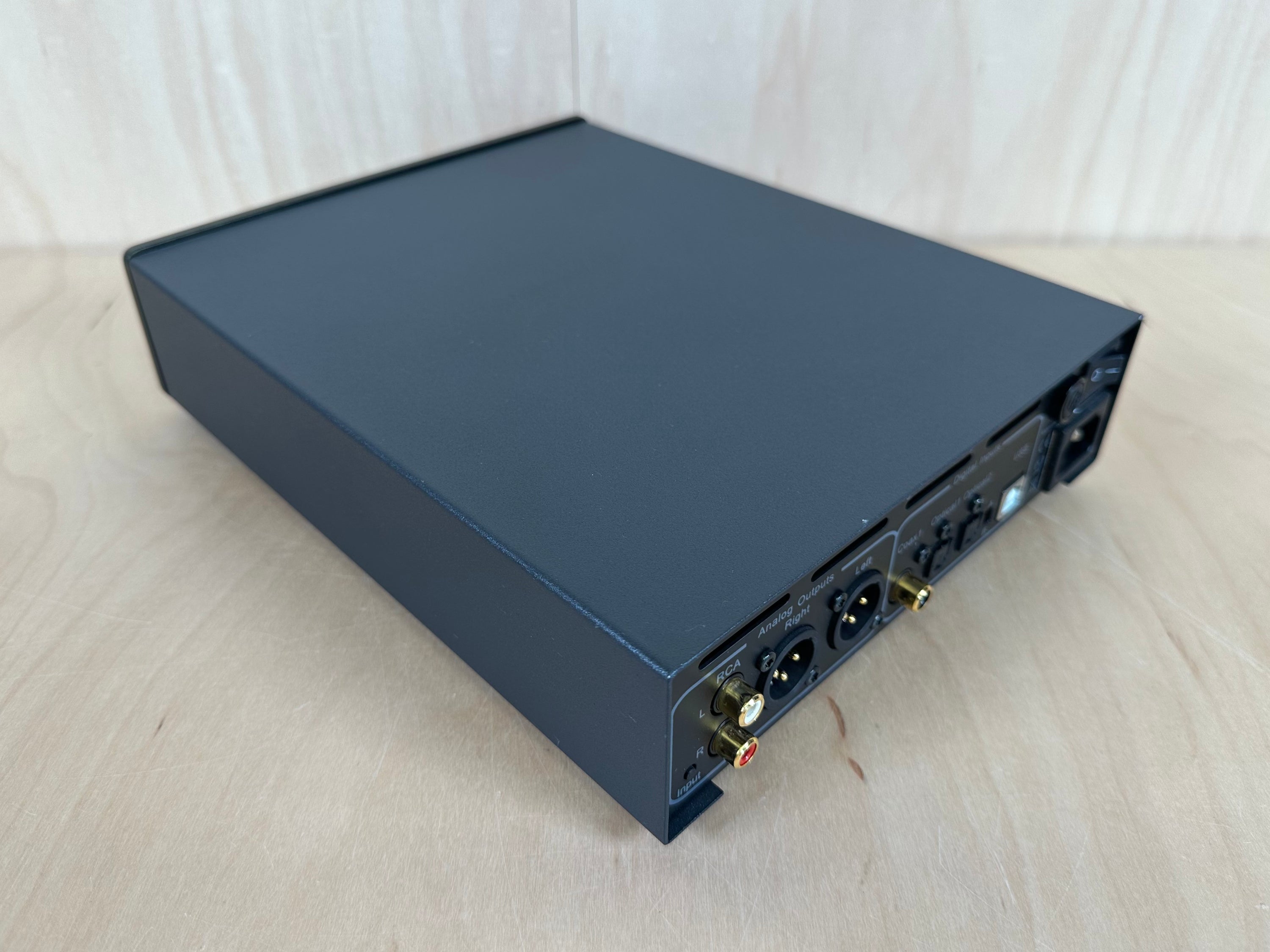 Hegel HD12 DSD DAC and Headphone Amp w/Remote