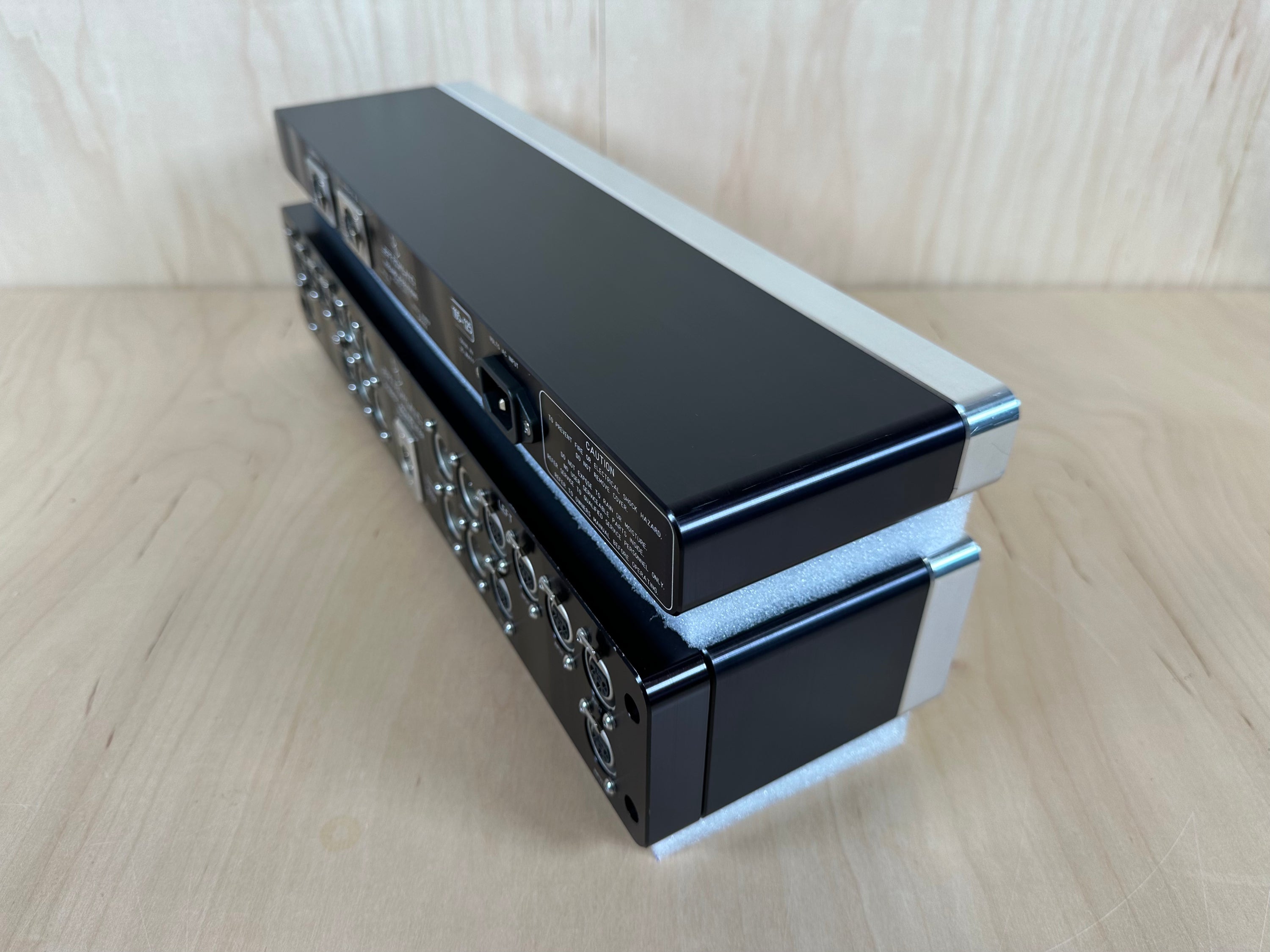 Jeff Rowland Synergy Series 2 Preamp w/Separate Power Supply