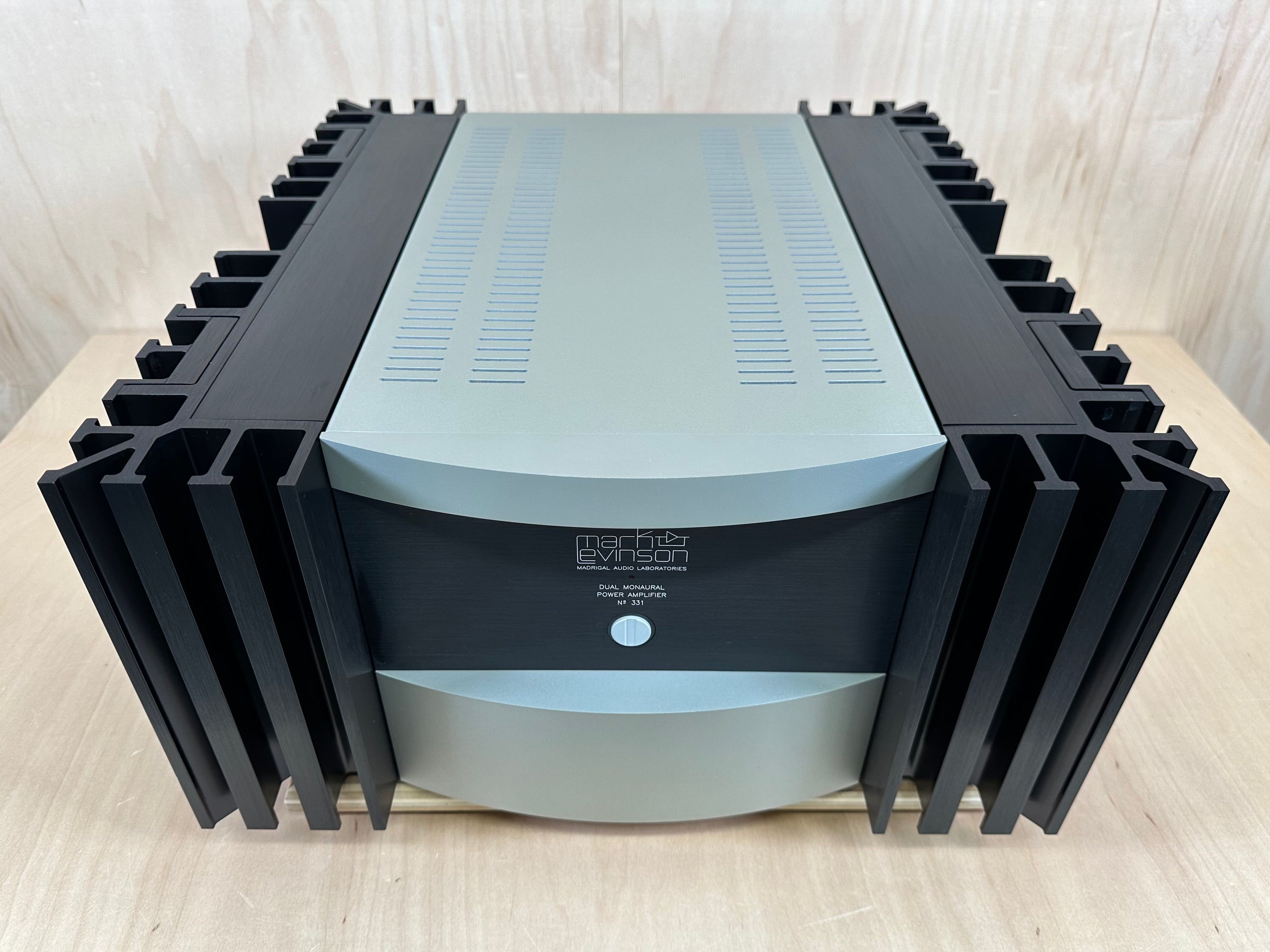 Mark Levinson 331 Dual Monaural Amplifier Recapped and Serviced