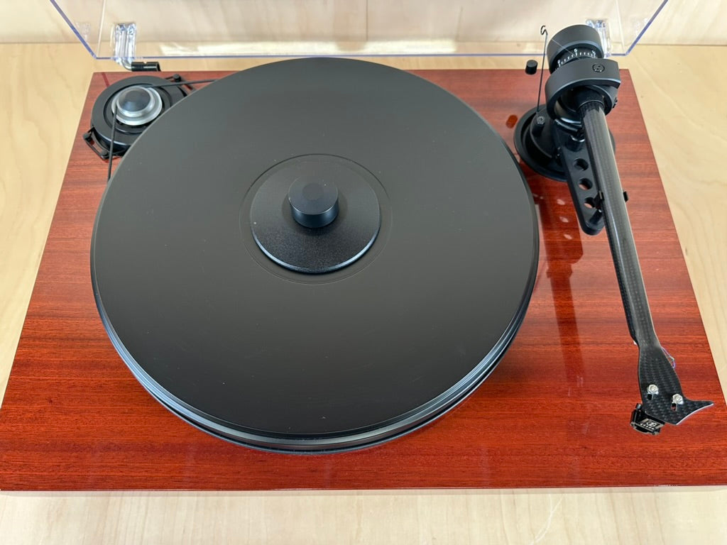 Pro-Ject 2 Xperience Classic Mahogany Turntable