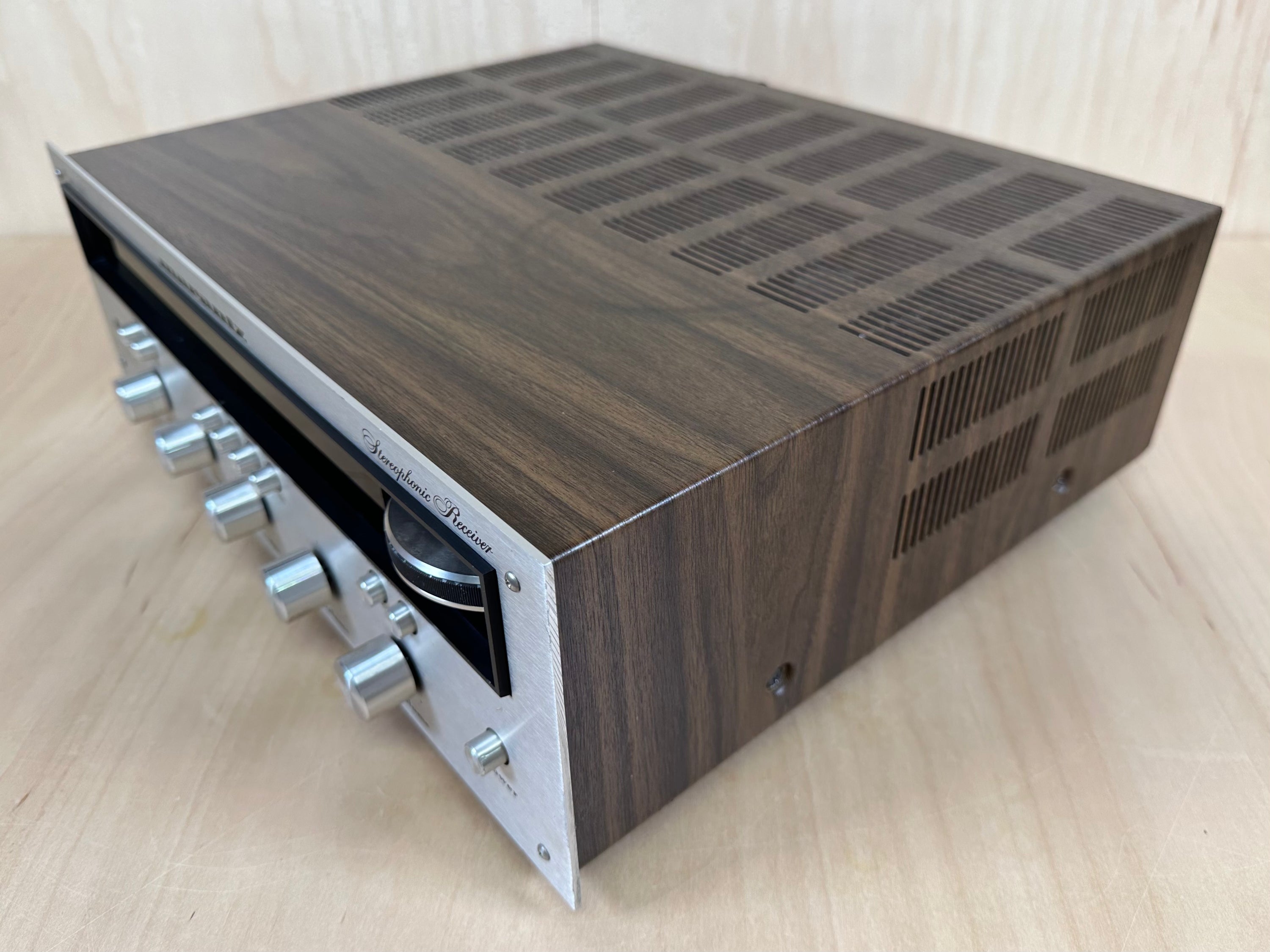 Marantz Model 2215 Receiver