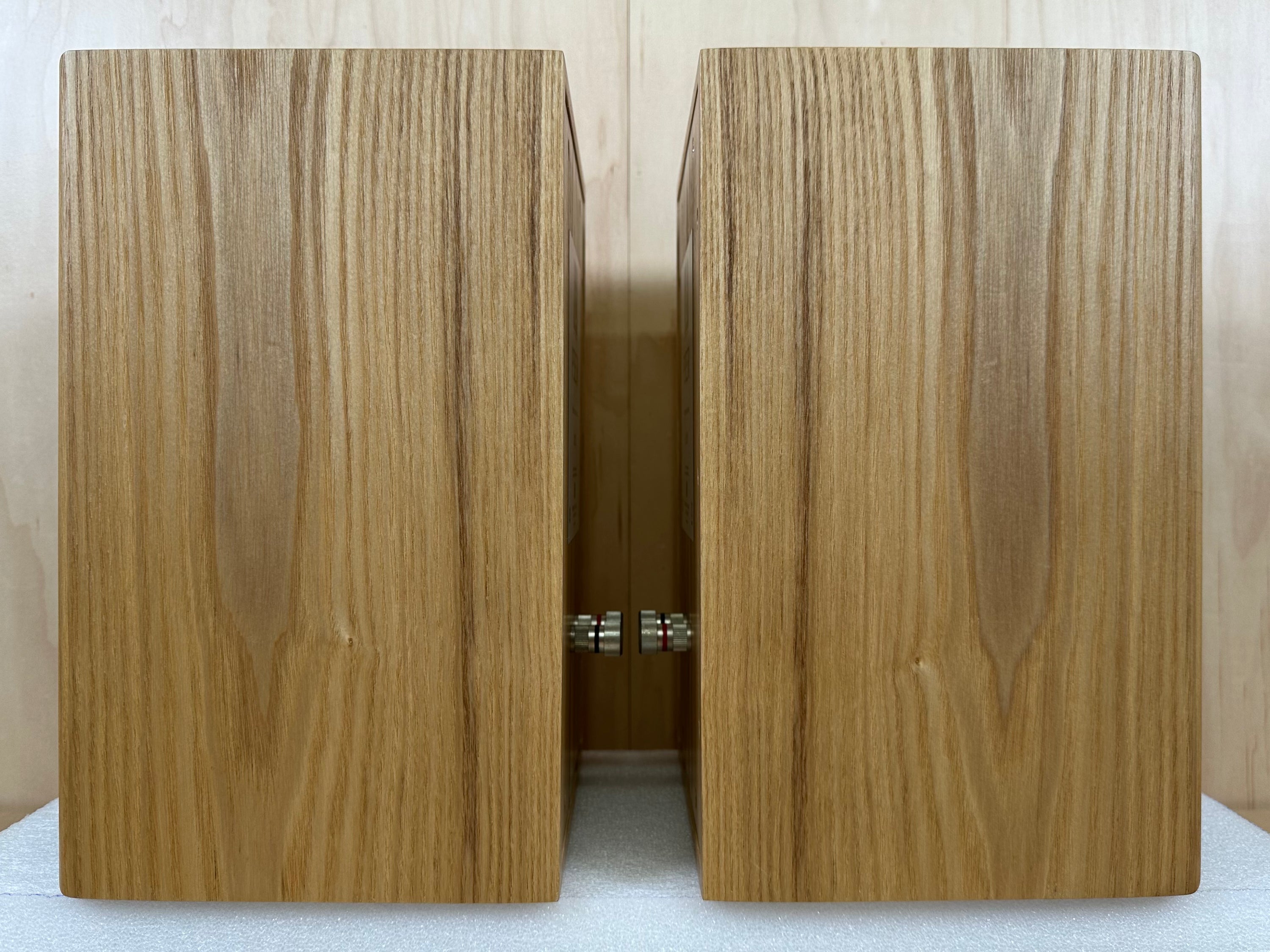 Harbeth P3ESR XD Olive Speakers w/Box