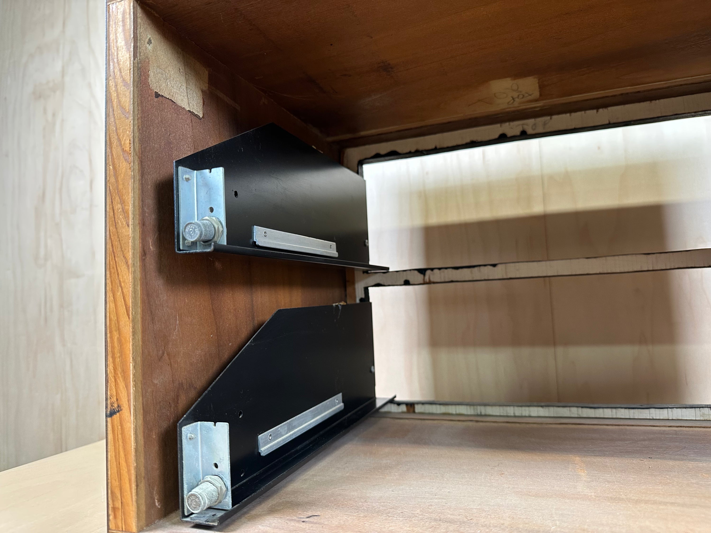 Mcintosh Custom Cabinet w/Panlocs Originally made for  C28 and MR77