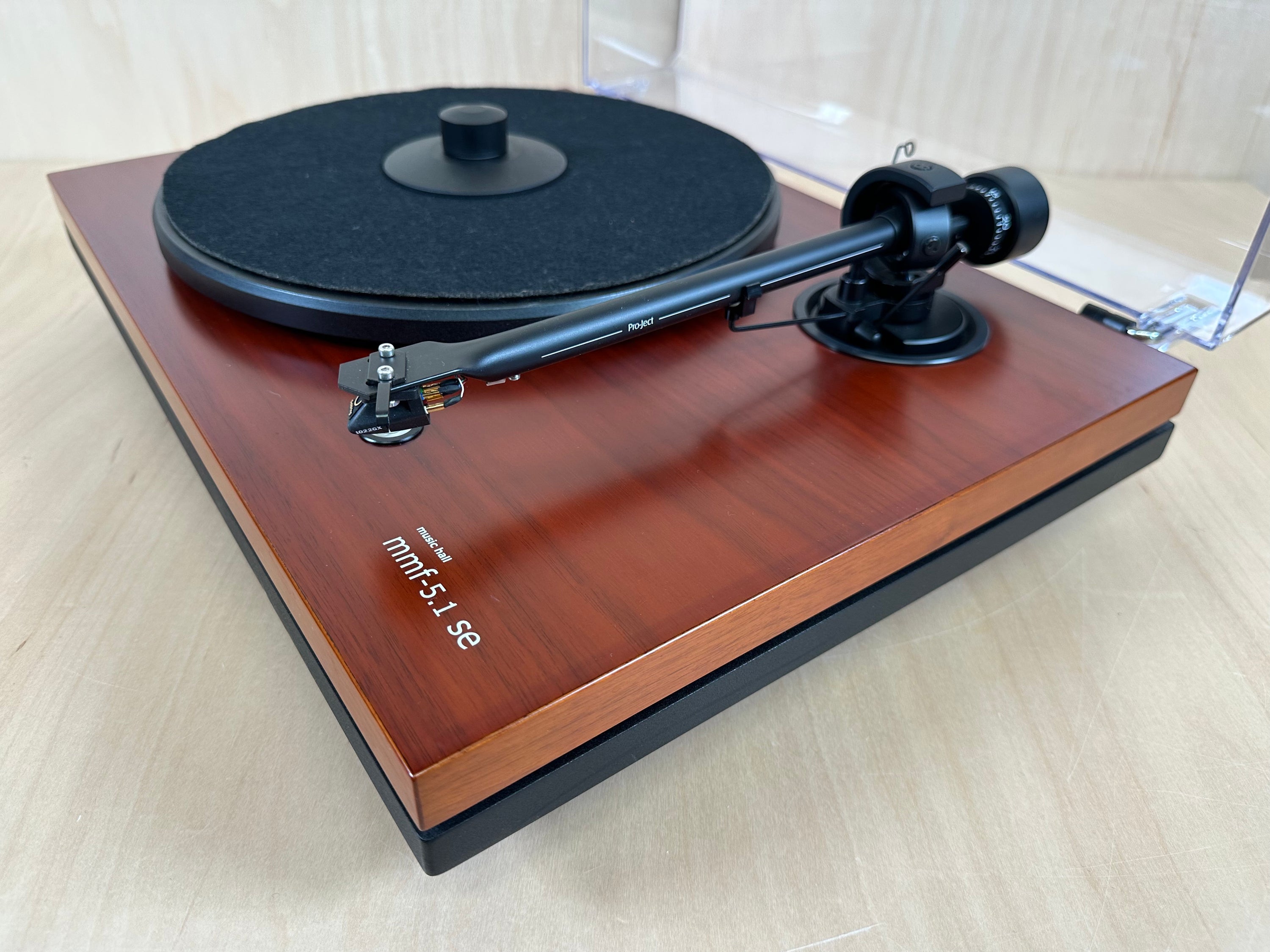 Music Hall mmf-5.1 SE Turntable w/Goldring 1022GX Cartridge