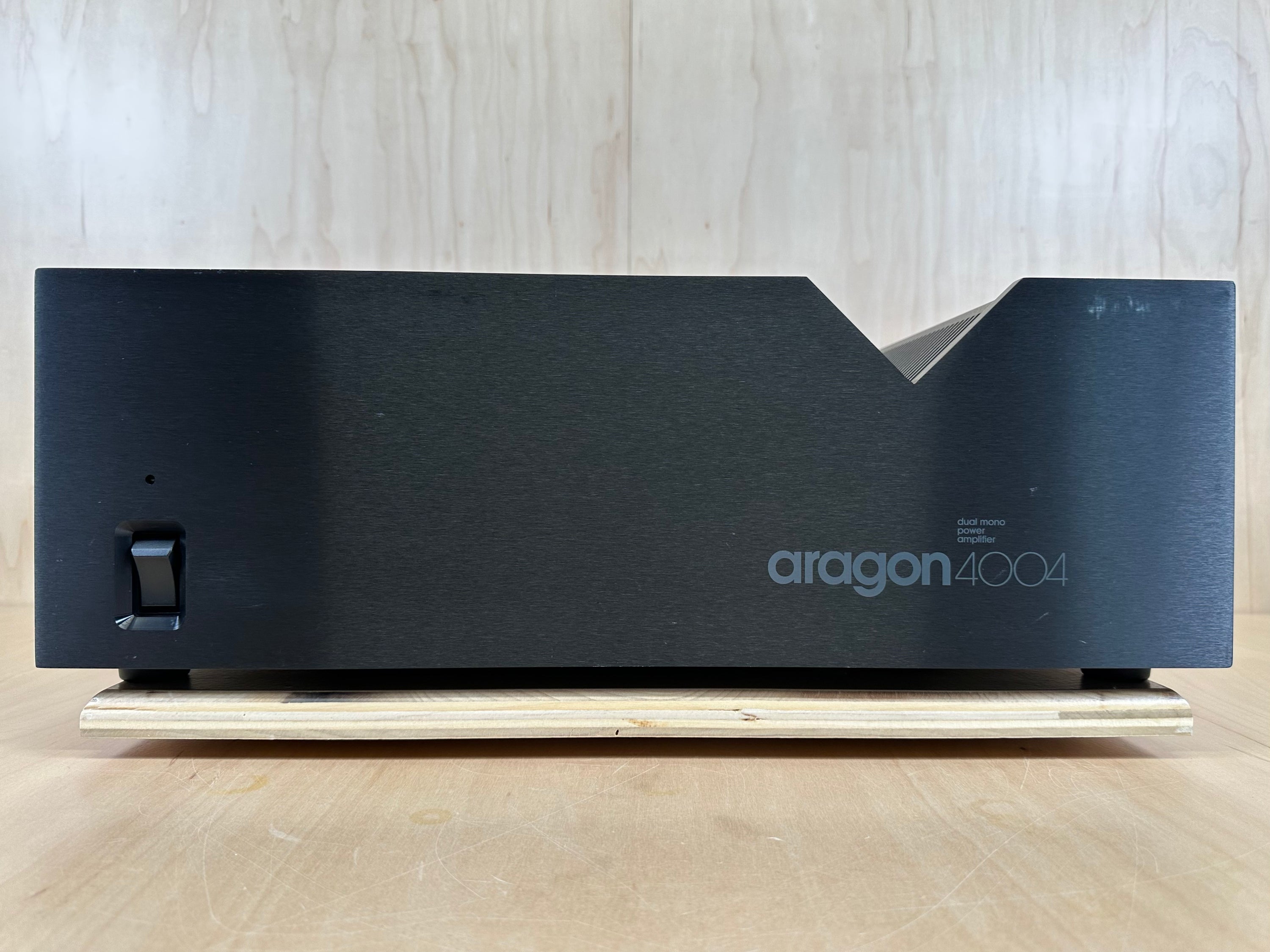 Aragon 4004 Mark II Dual Mono Power Amplifier