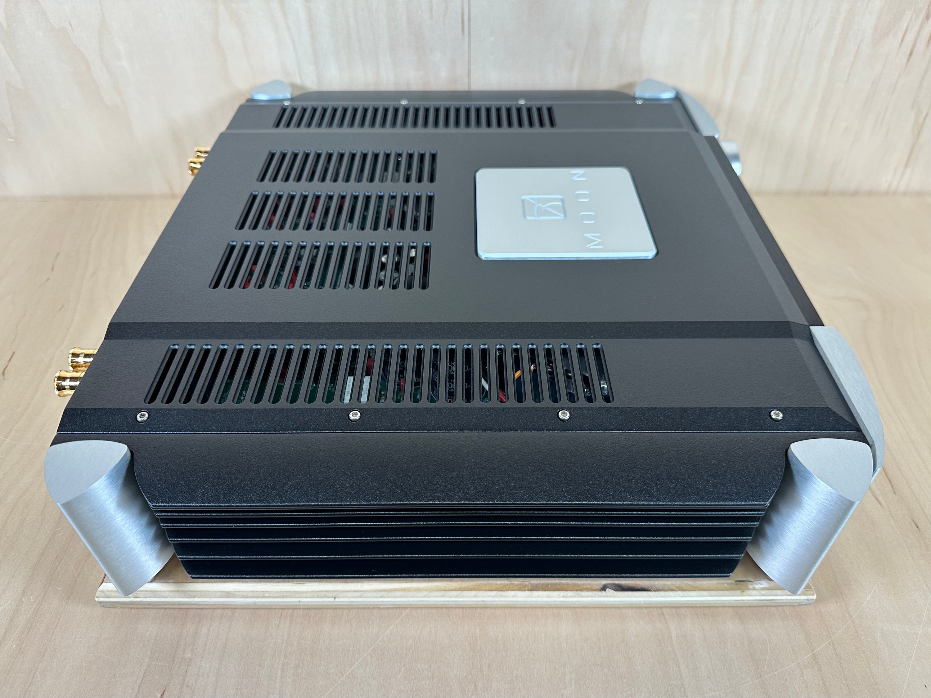 Simaudio Moon 600i Integrated Amplifier