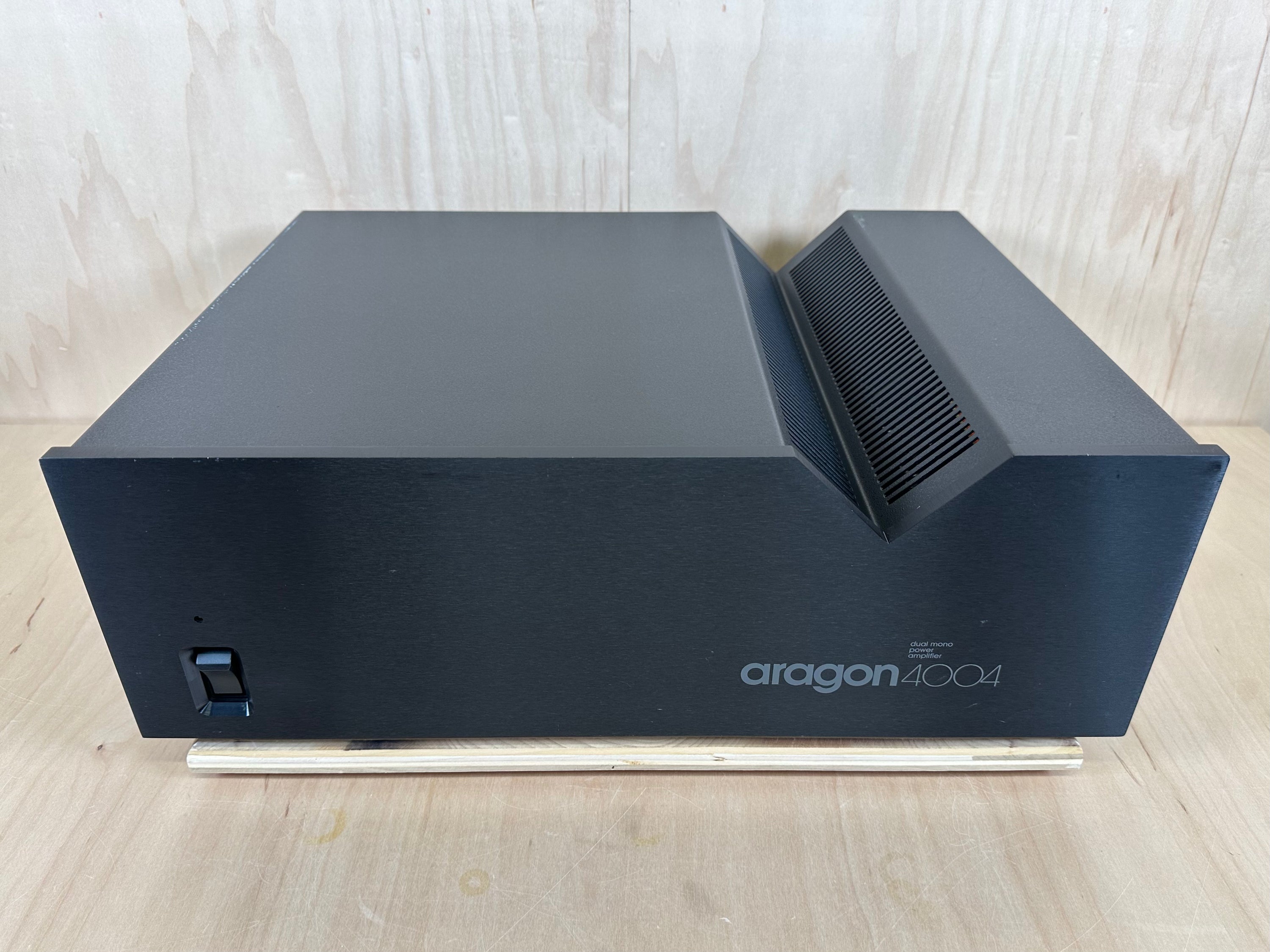 Aragon 4004 Mark II Dual Mono Power Amplifier