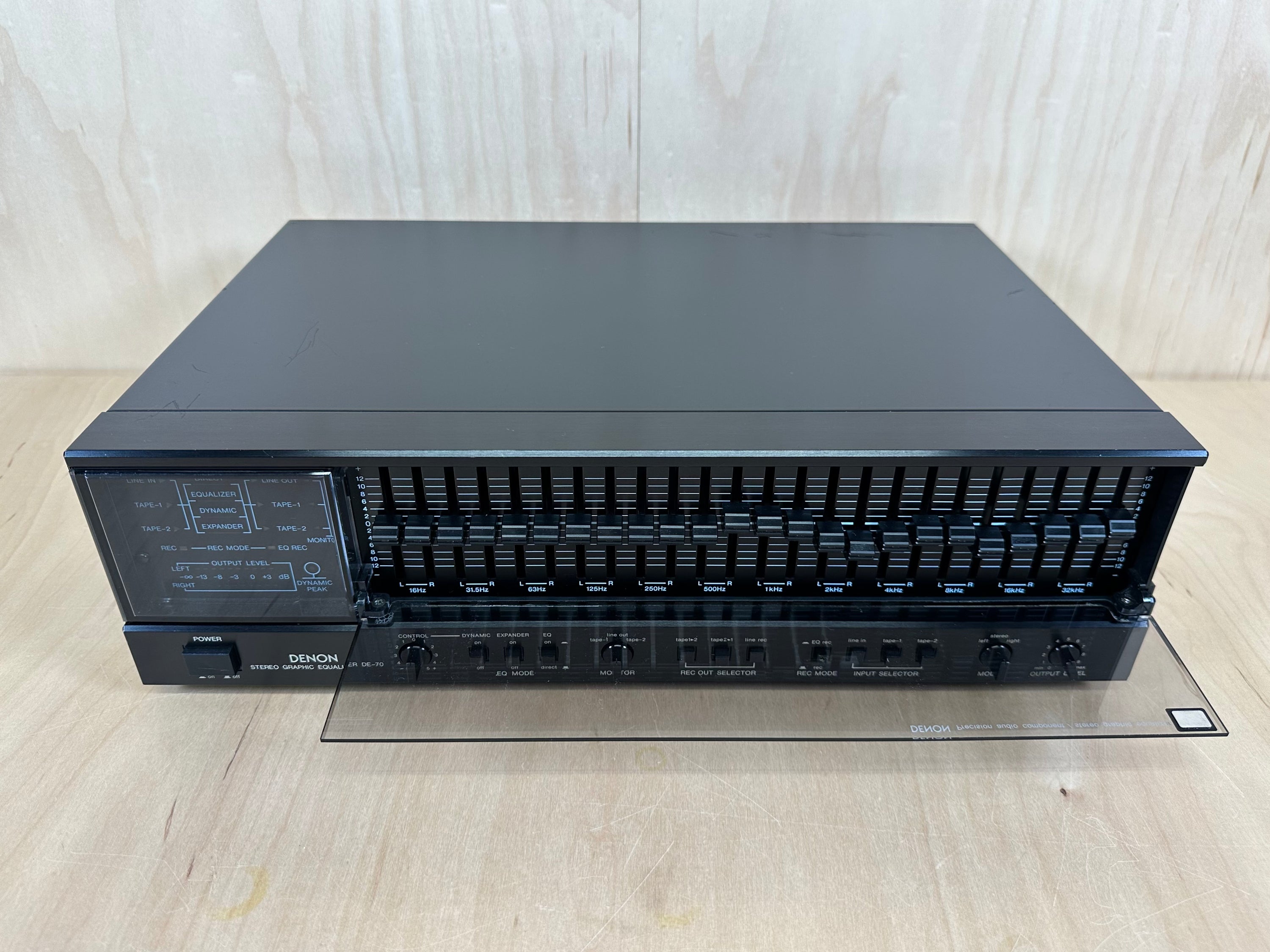 DENON DE-70 Stereo Graphic Equalizer