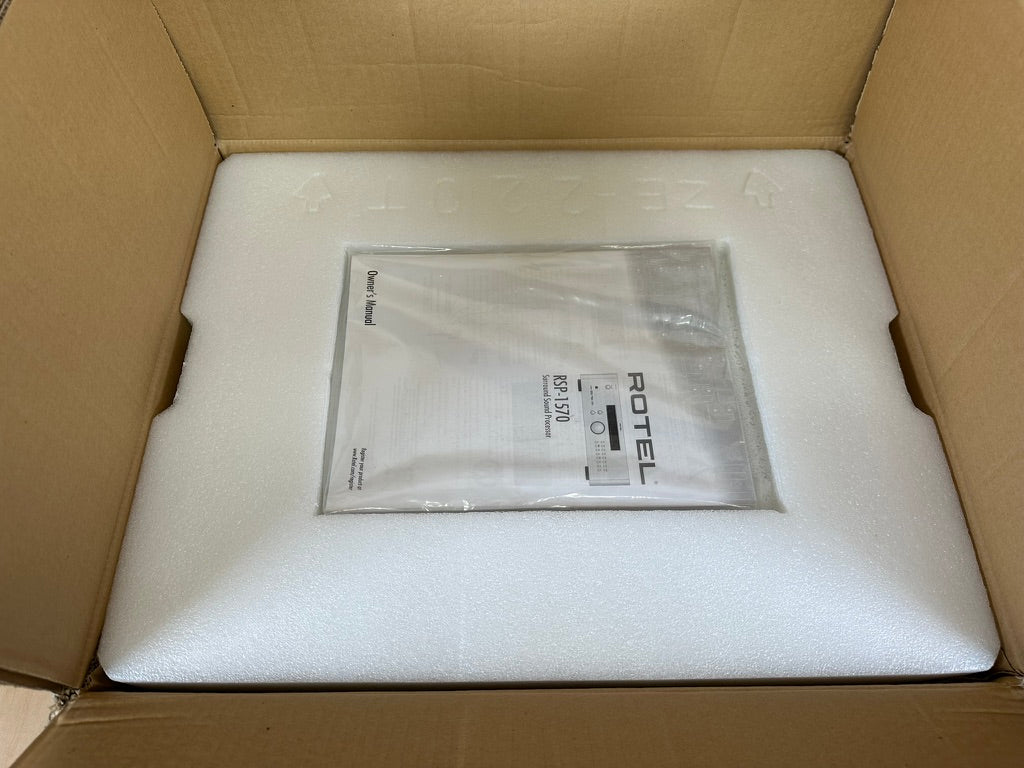 Rotel RSP-1570 Preamplifier Surround Sound Processor w/Remote and Box
