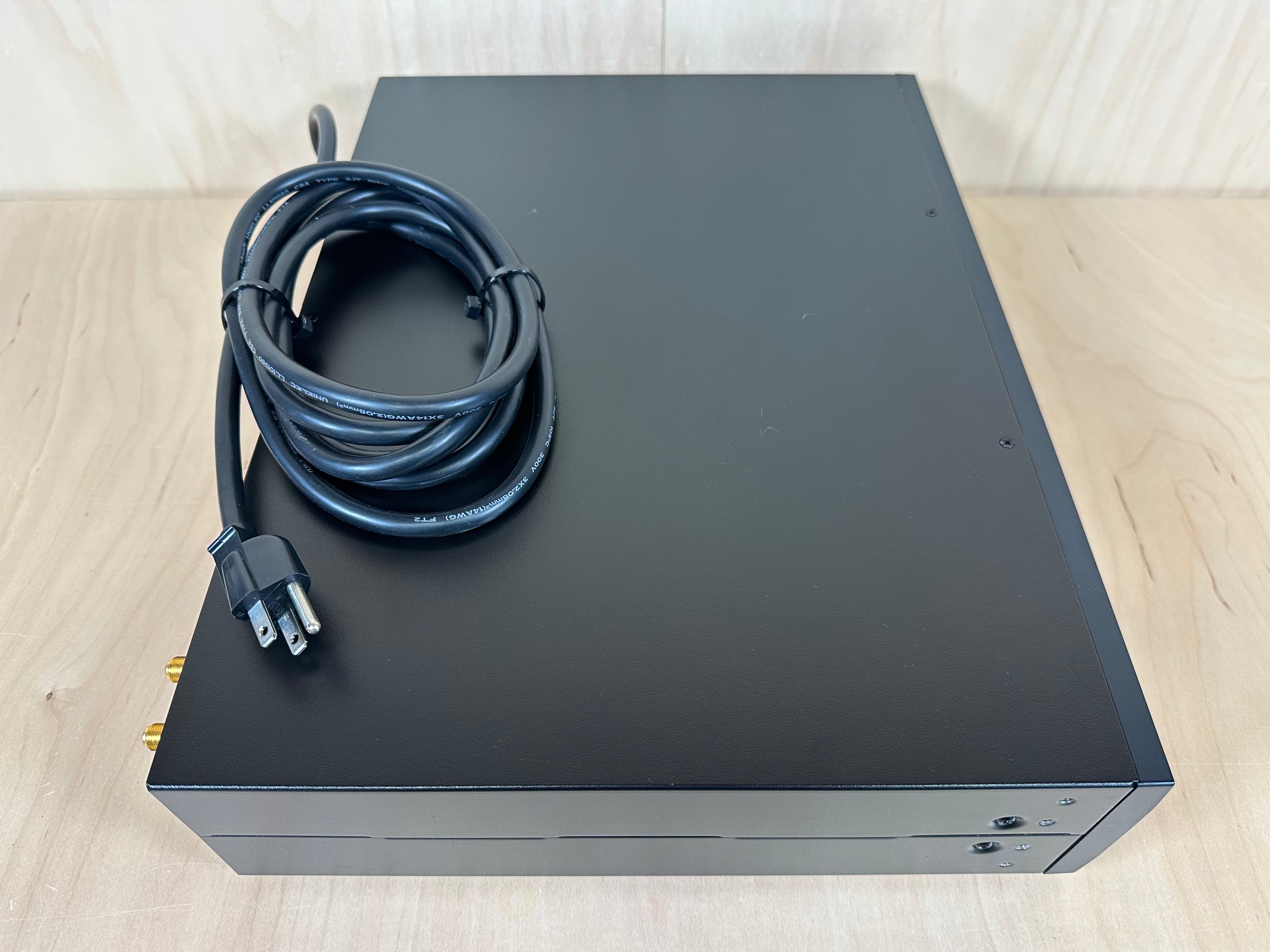 Panamax MR-5100 Power Conditioner