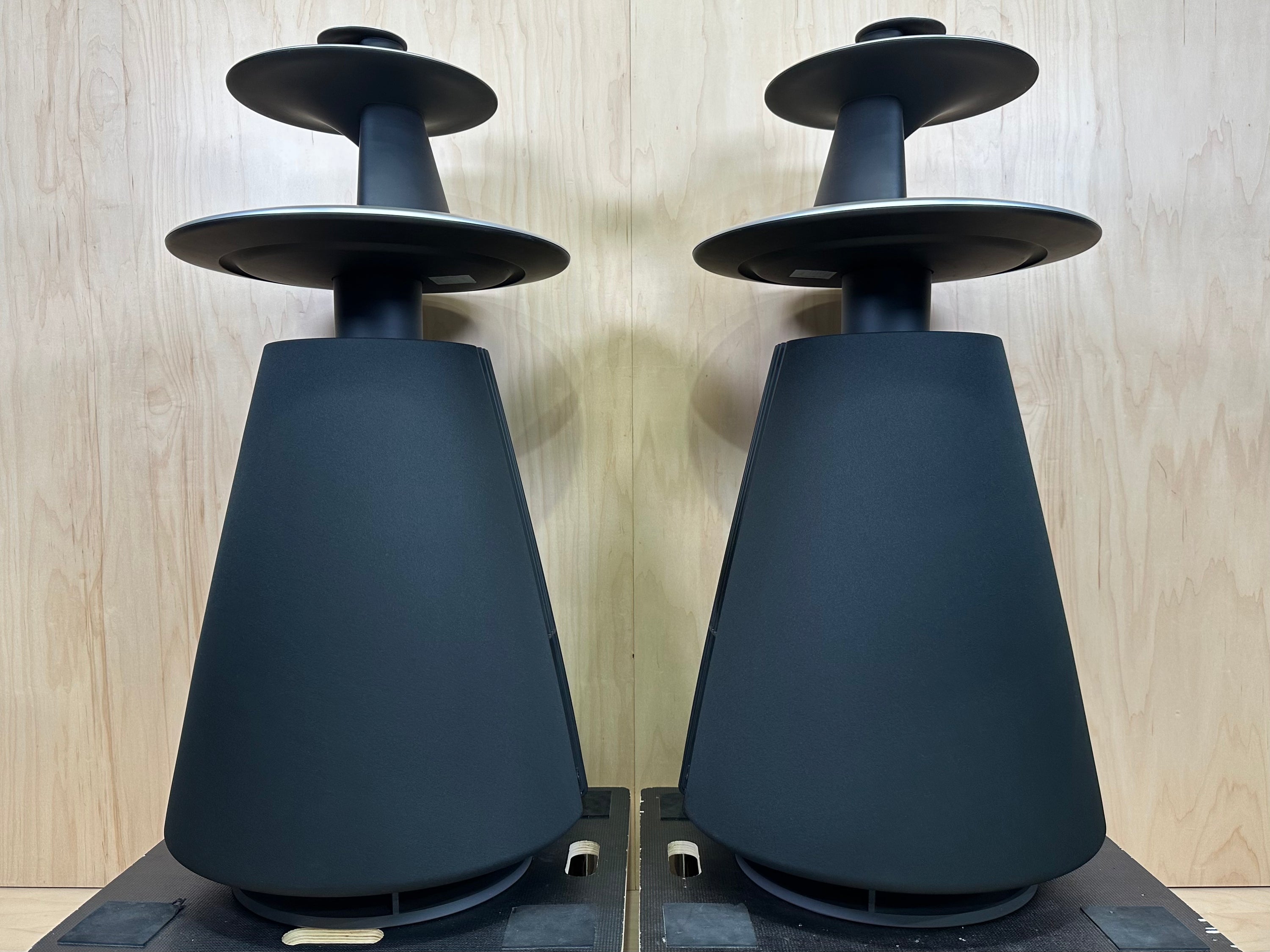Bang & Olufsen BeoLab 5 Powered Speakers