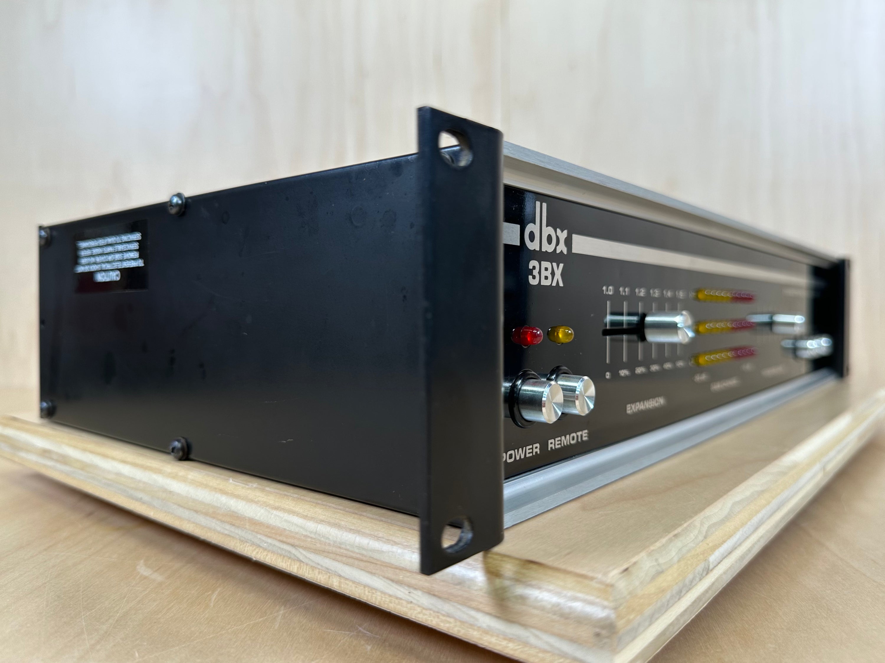 dbx 3BX 3 Band Dynamic Range Expander