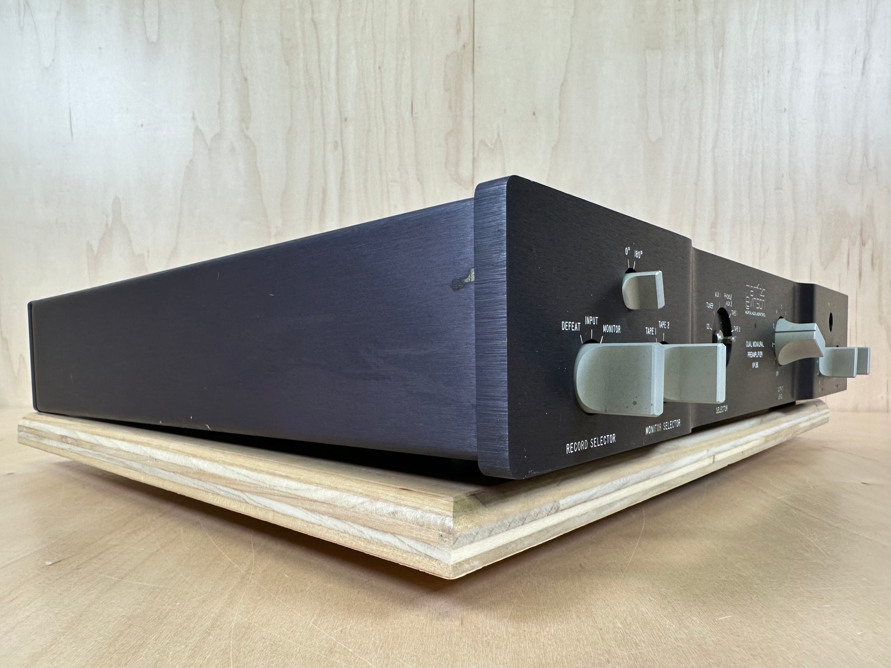Mark Levinson Dual Monaural Preamplifier No.26 FOR PARTS