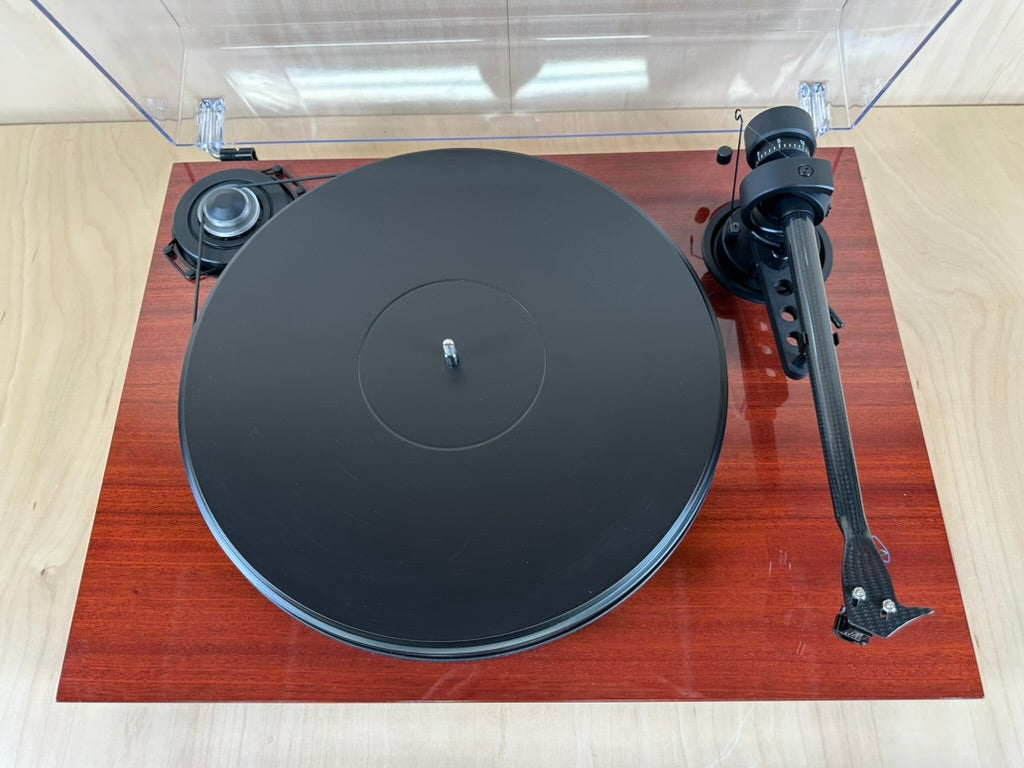 Pro-Ject 2 Xperience Classic Mahogany Turntable