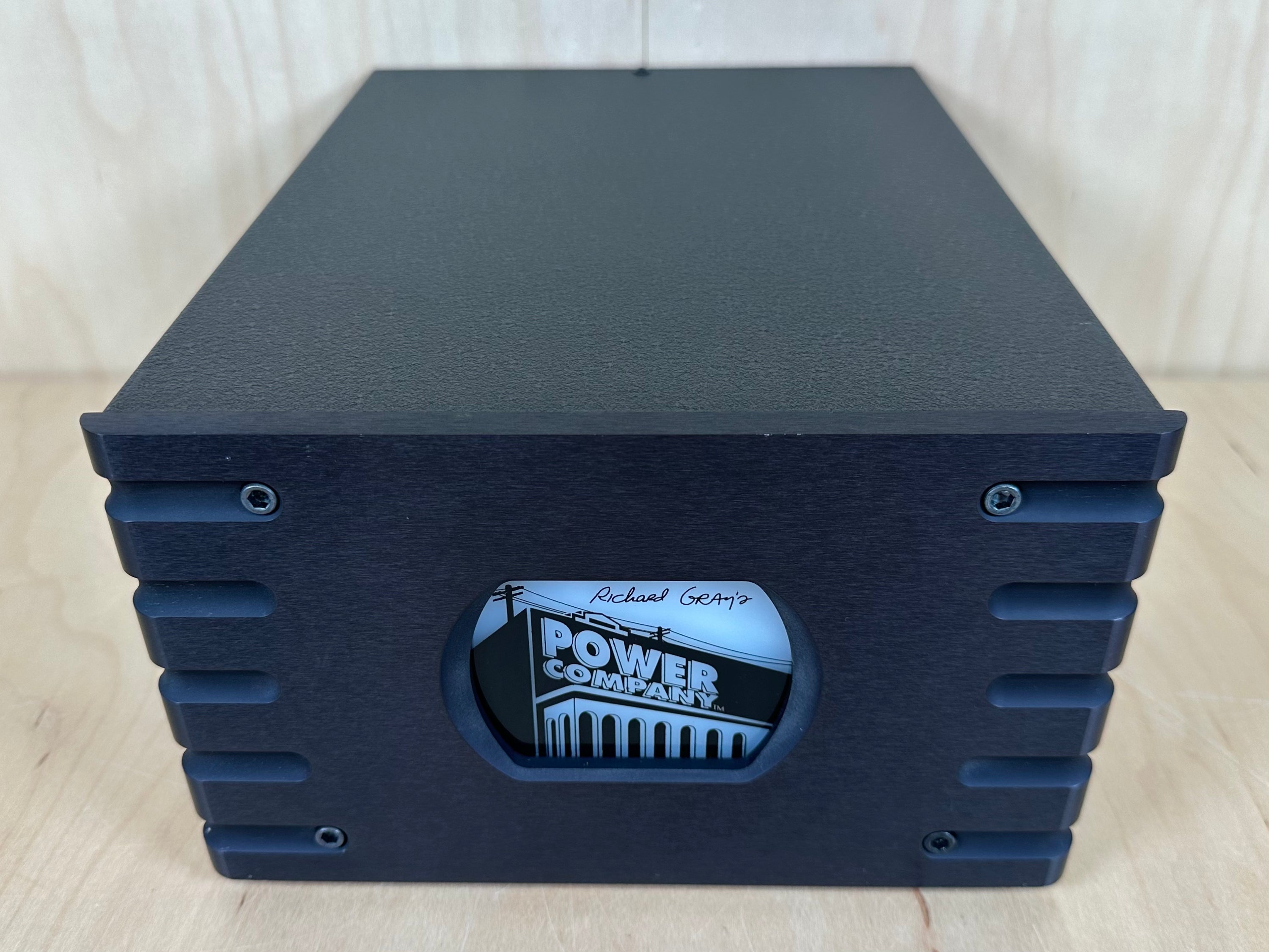 Richard Gray’s Power Company Power Conditioner model: RGPC 600S BLK