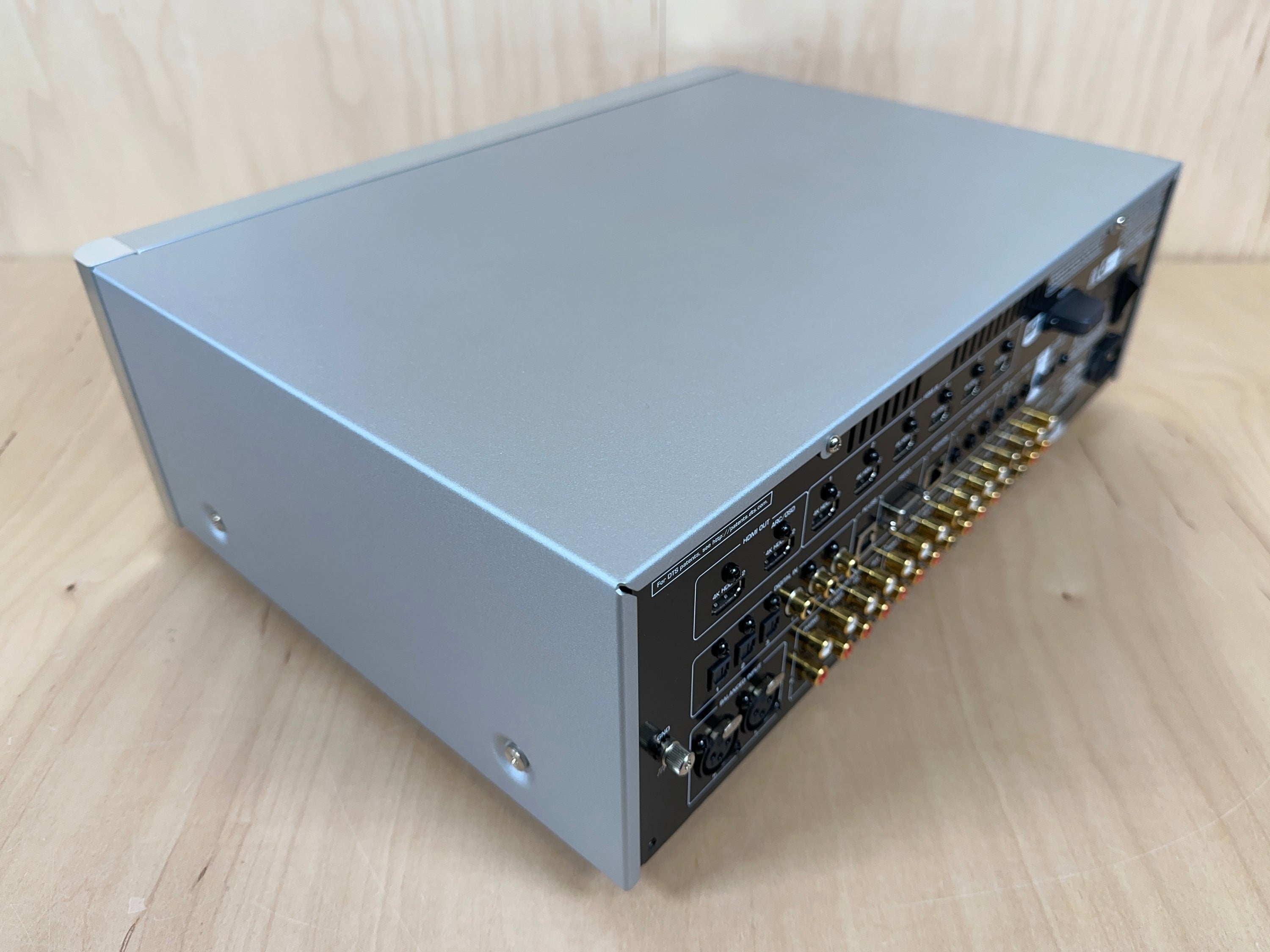 Rotel RSP-1576 Preamplifier Surround Sound Processor w/Box and Remote Silver