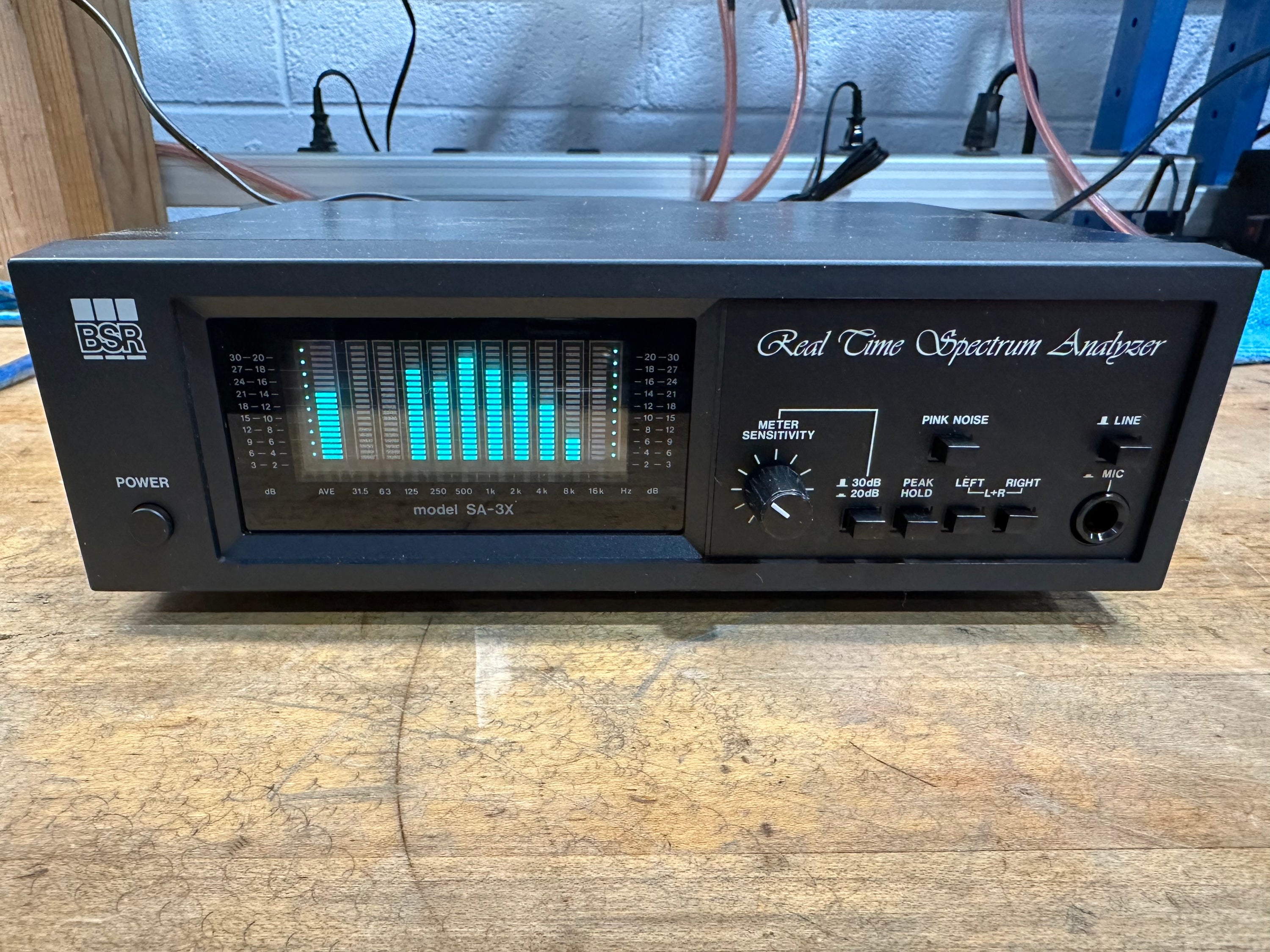 BSR SA-3X Real-Time Spectrum Analyzer w/original Box and Accessories