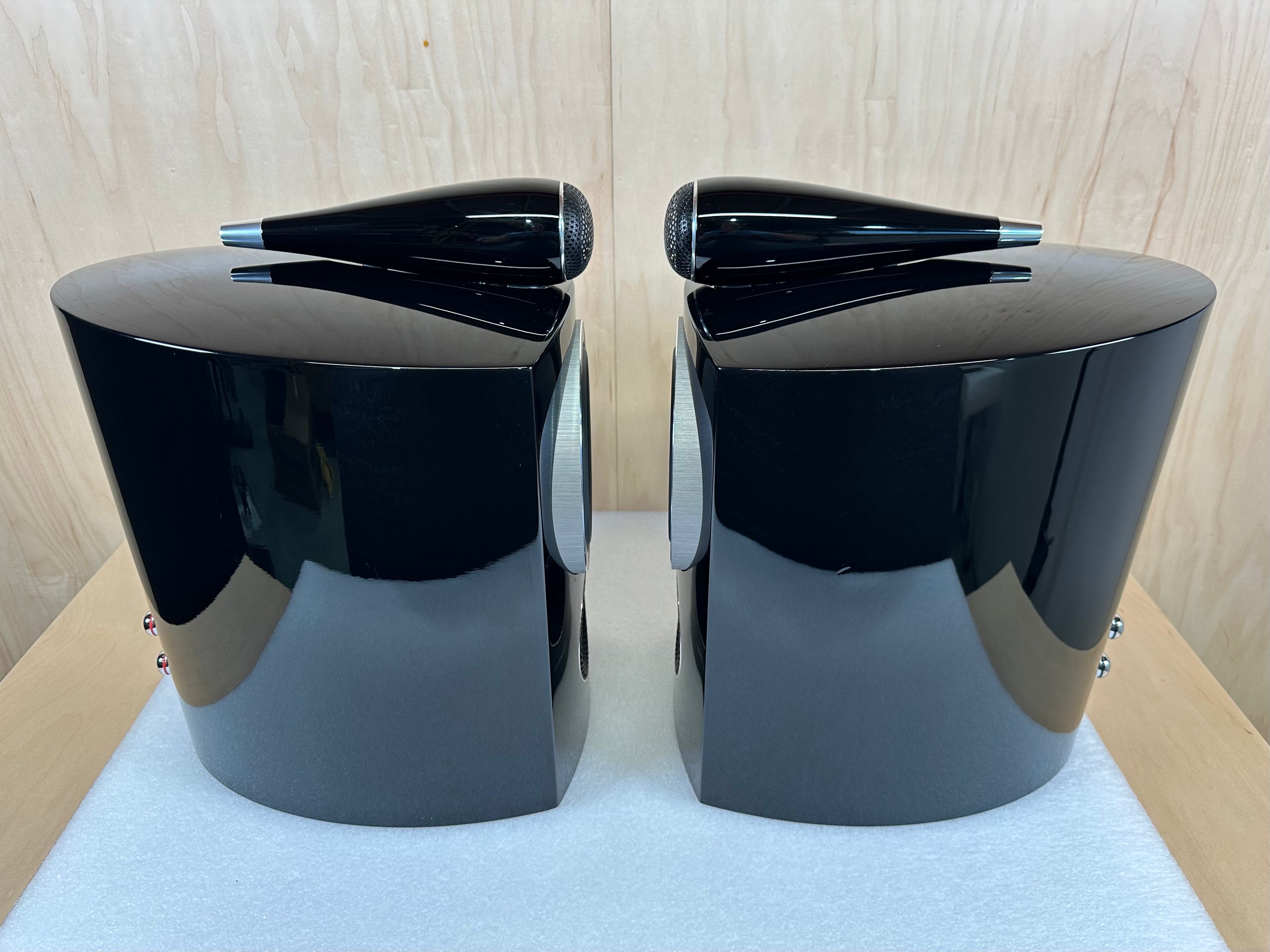 B&W 805 D3 Diamond Speakers Gloss Black w/boxes