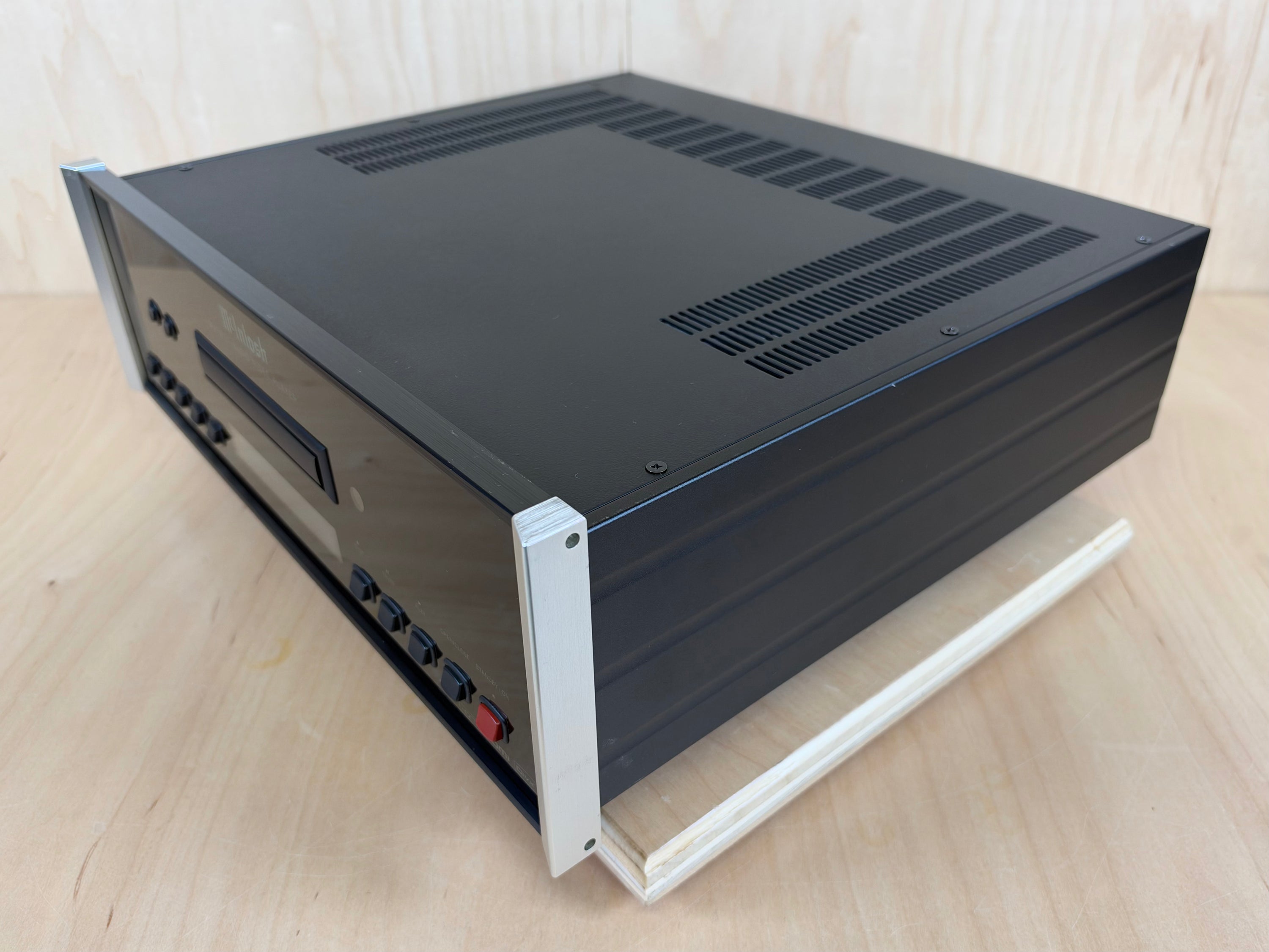 McIntosh MVP871 Audio Video Player DVD/SACD/HDCD