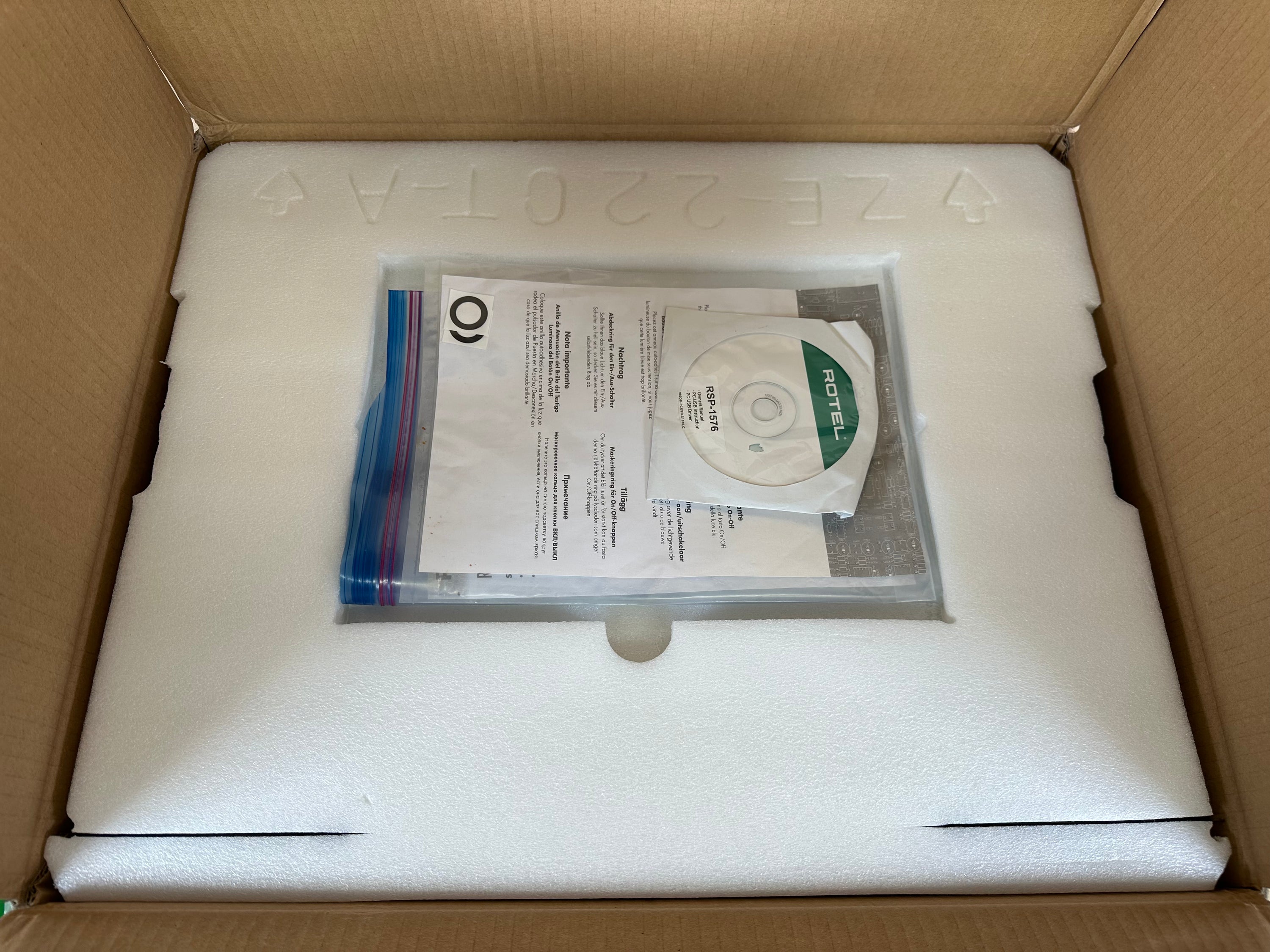 Rotel RSP-1576 Preamplifier Surround Sound Processor w/Box and Remote Silver