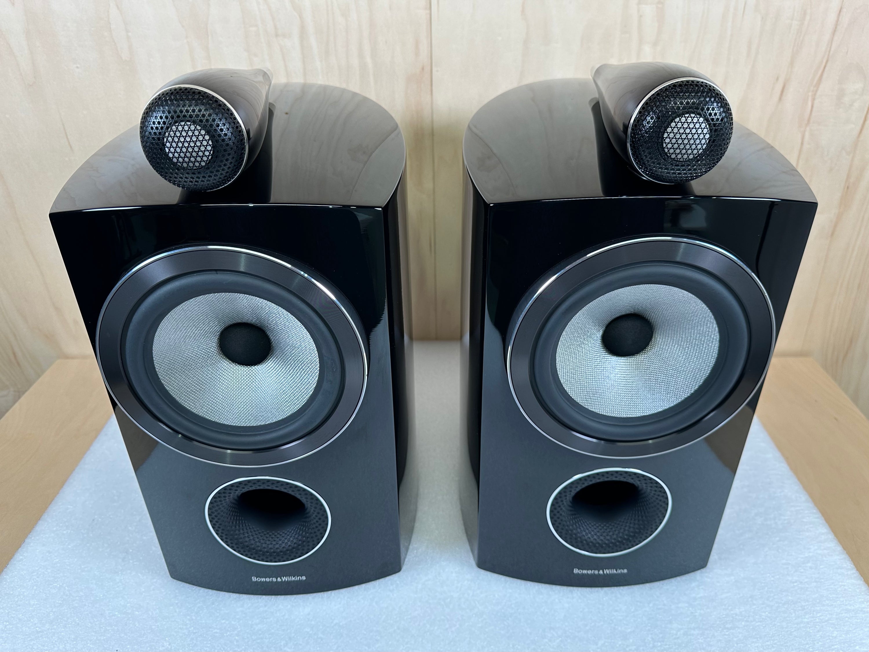 B&W 805 D3 Diamond Speakers Gloss Black w/boxes