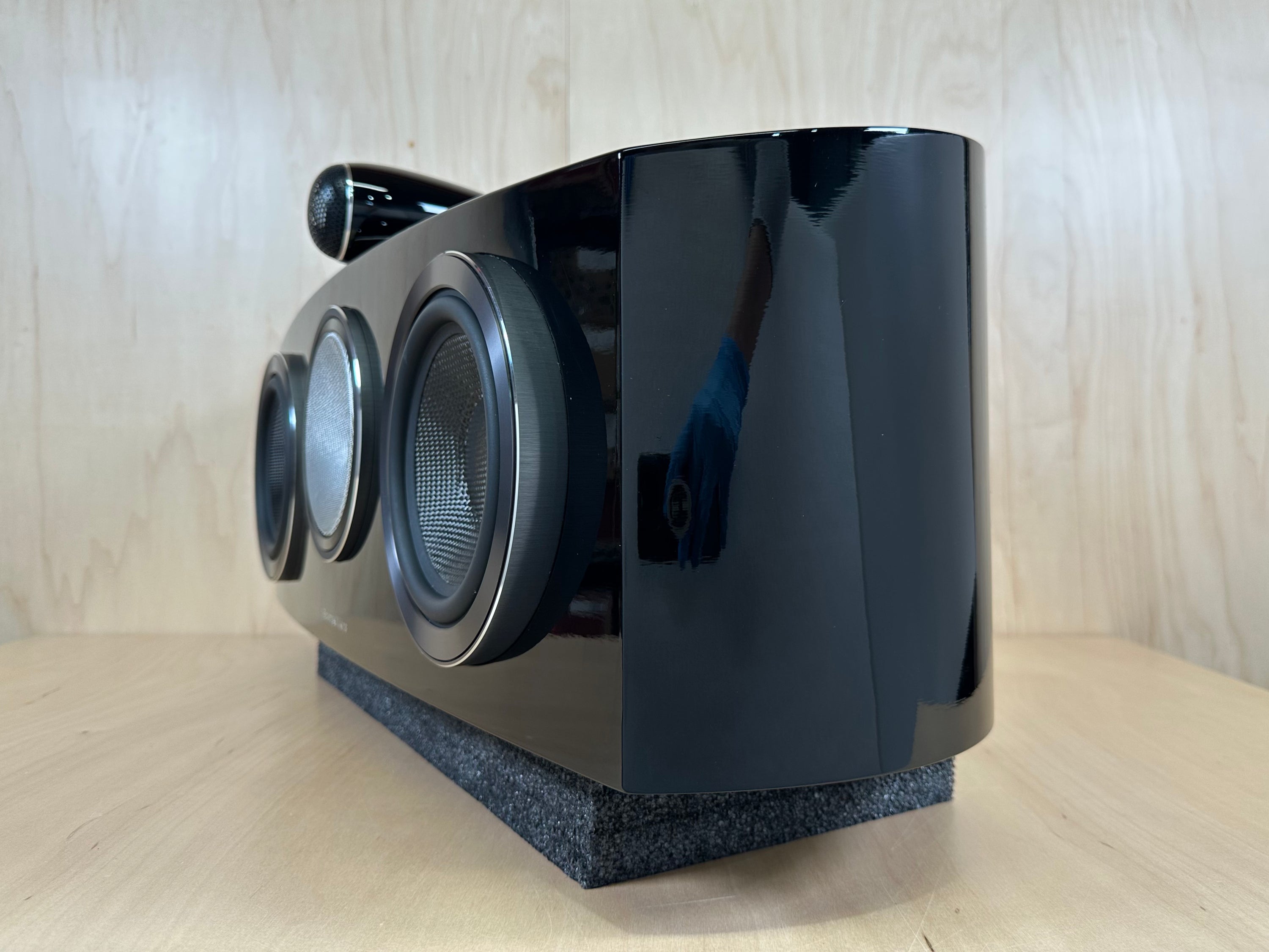 B&W HTM2D3 Diamond Center Channel Speaker Gloss Black