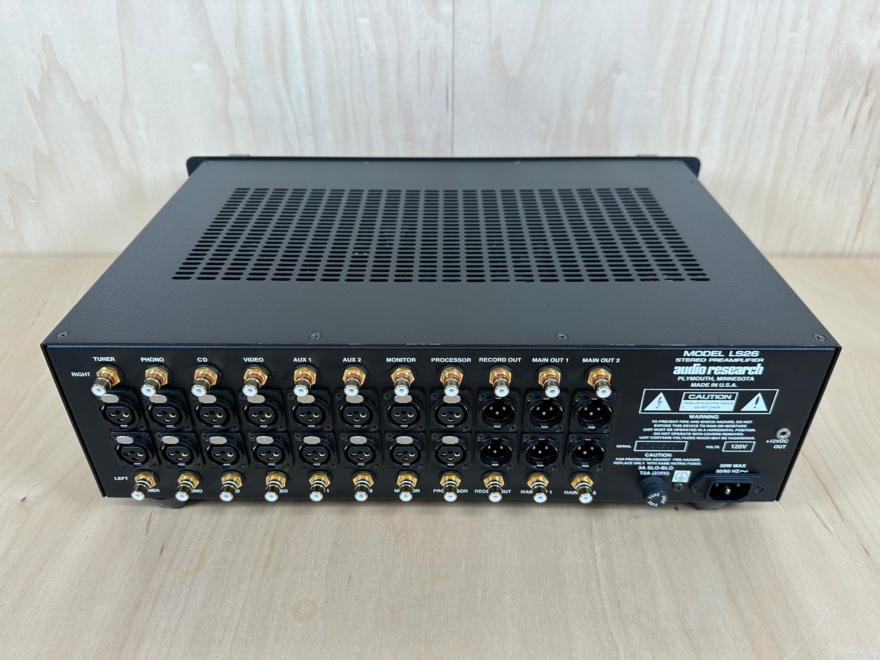 Audio Research LS26 Line Stage Vacuum Tube Preamplifier