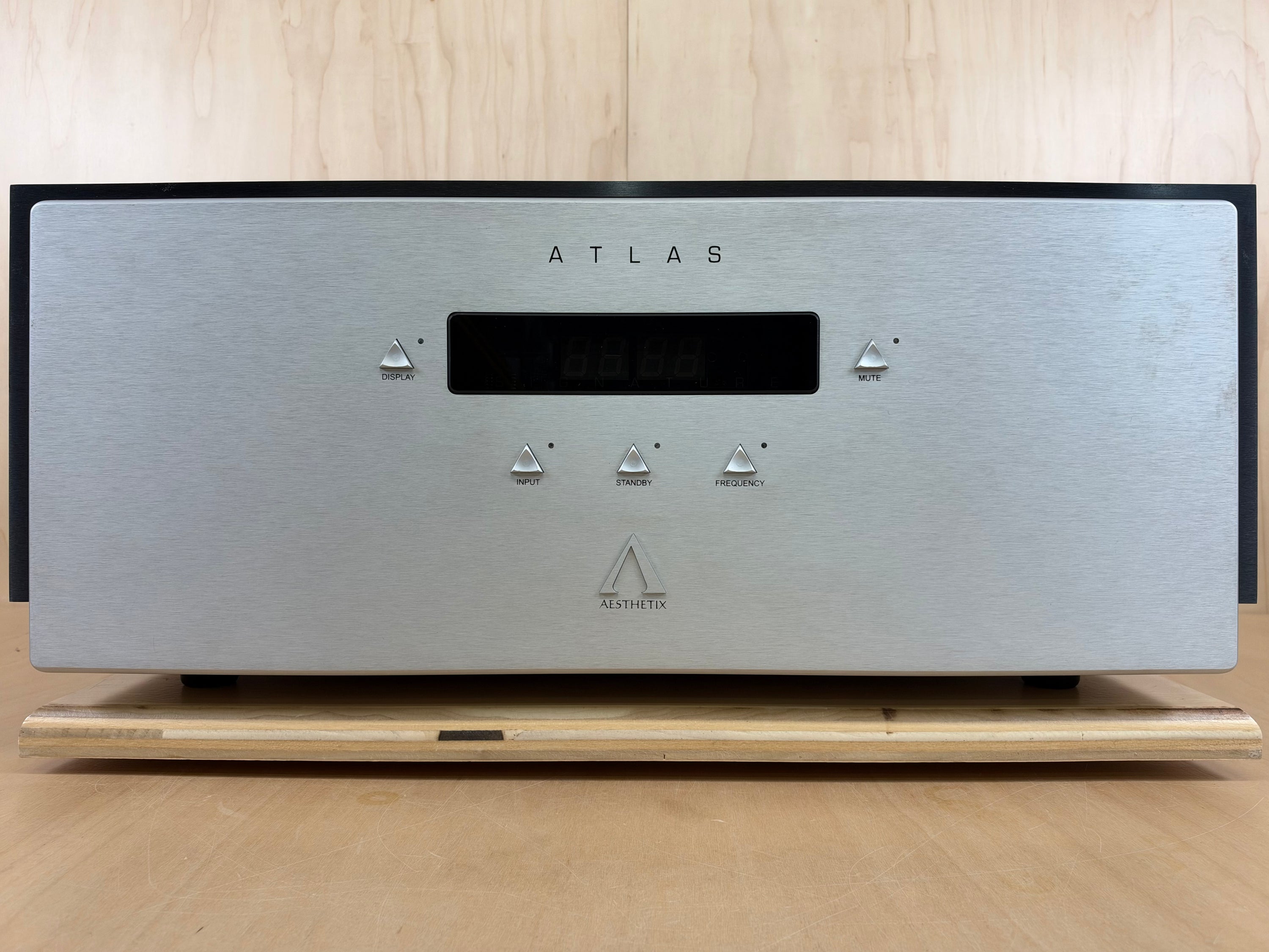 Aesthetix Atlas Signature Stereo Power Amplifier
