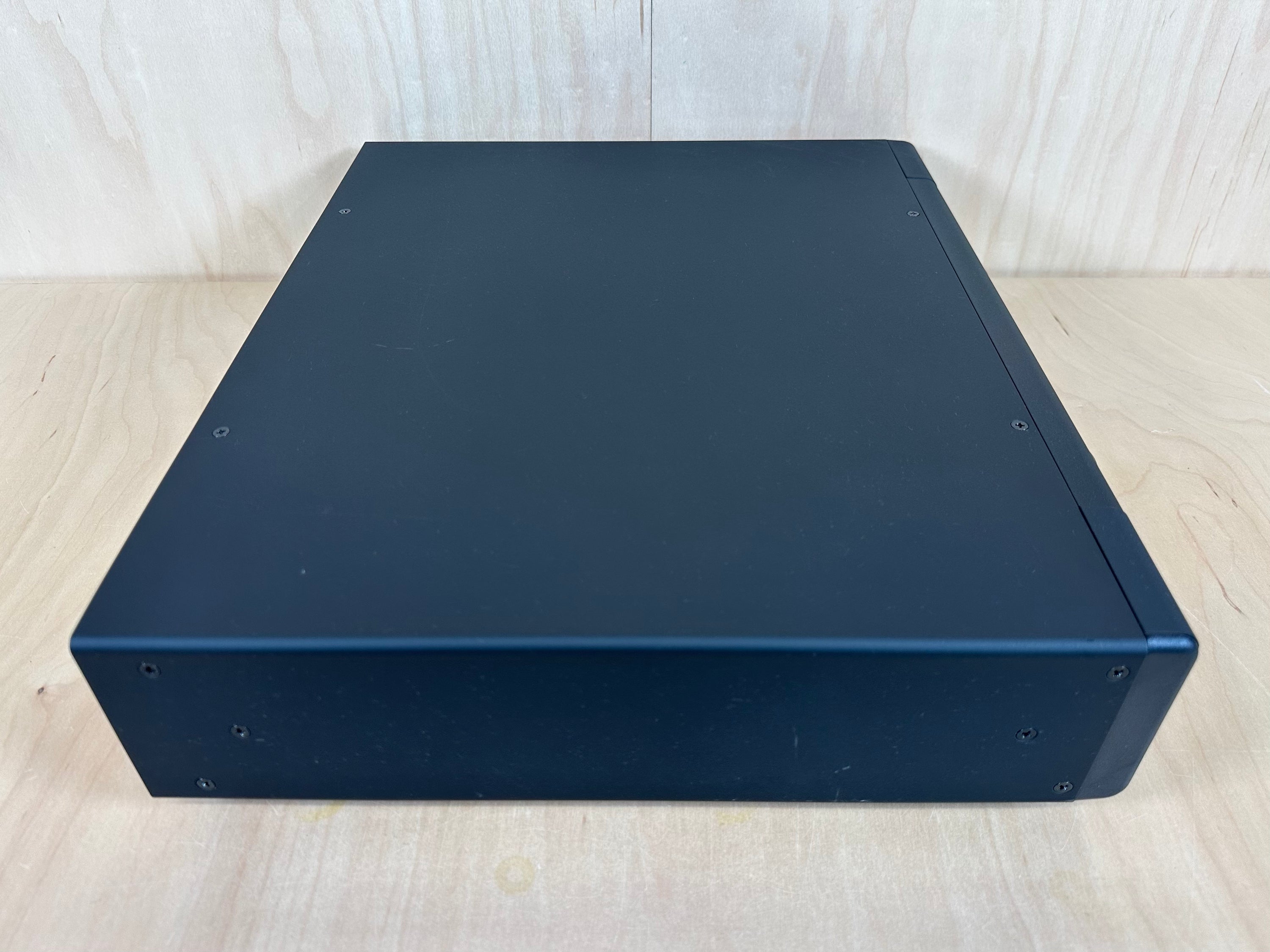 Furman Elite-15 PF i Linear Filtering AC Power Conditioner Orig Box