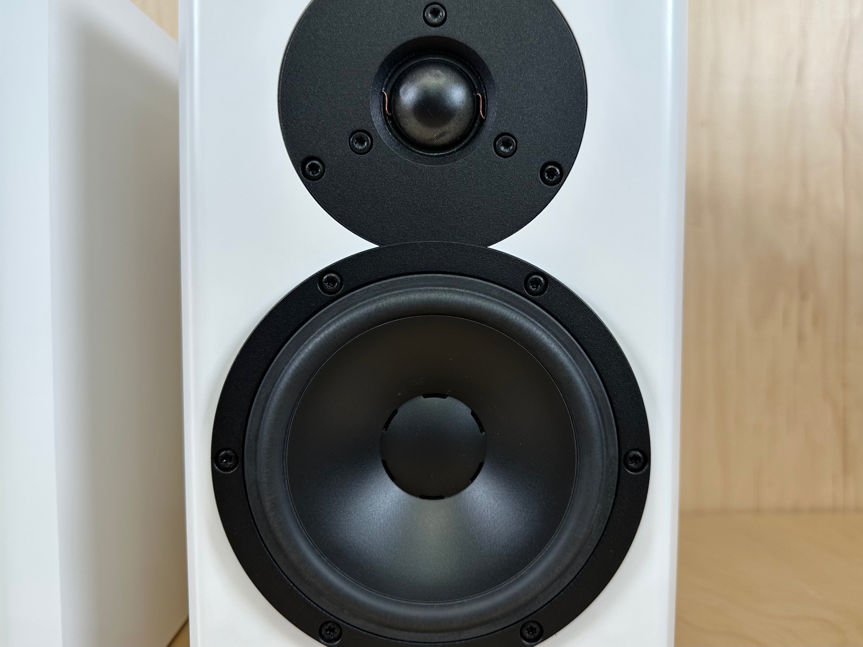 Dynaudio Xeo 20 Wireless Speakers