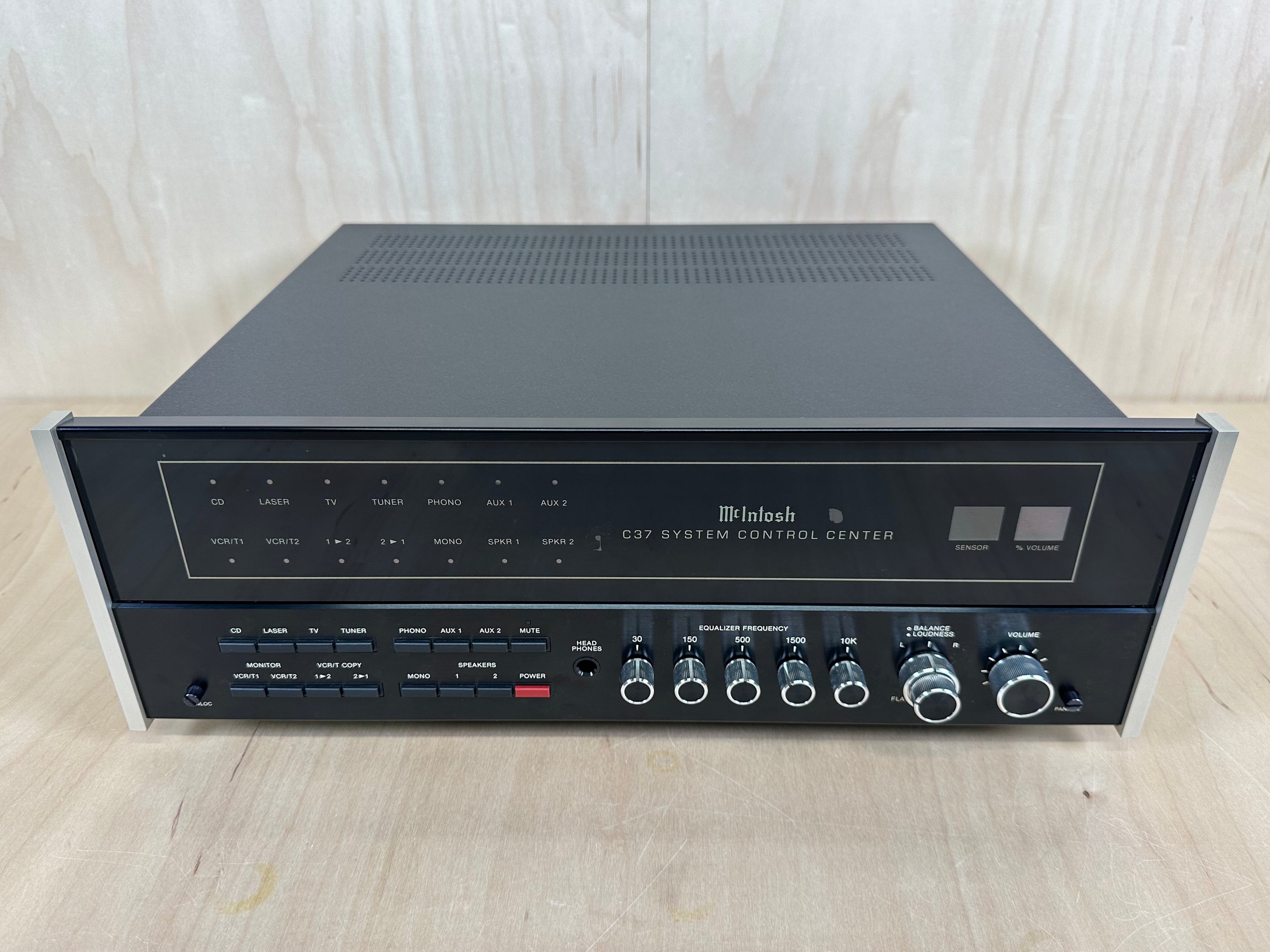 McIntosh C37 System Control Center Preamp