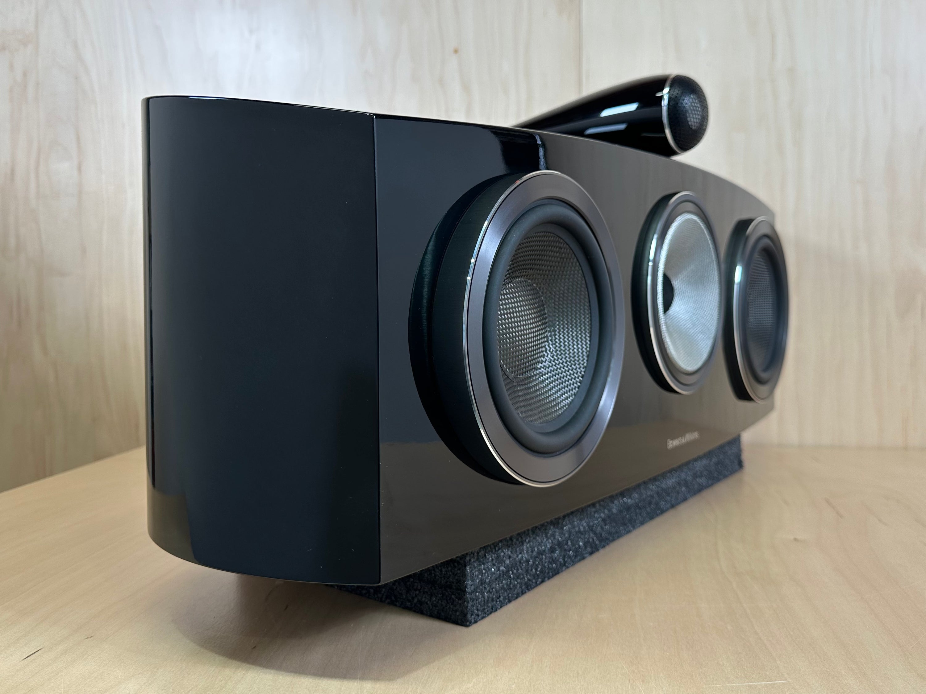 B&W HTM2D3 Diamond Center Channel Speaker Gloss Black