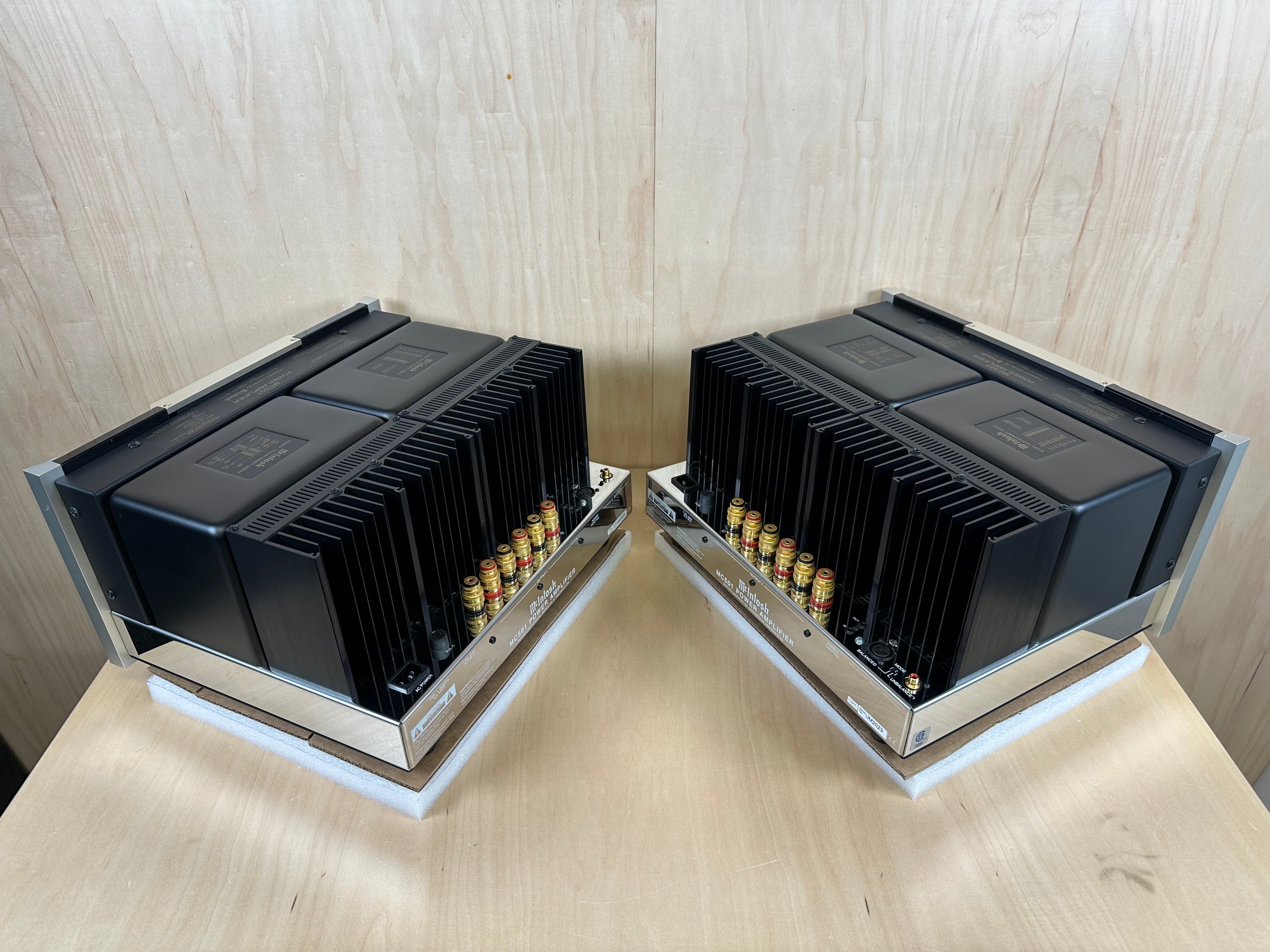 McIntosh MC501 Power Amplifiers (pair)