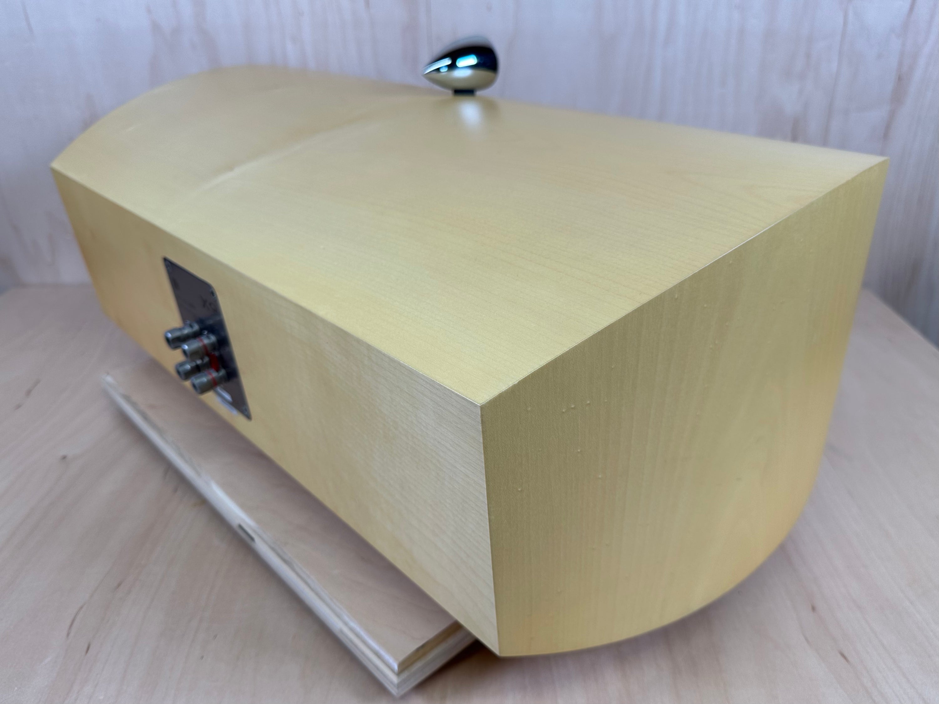 Kef XQ Two C Center Channel Speaker Light Maple w/Kef Rubber Pad