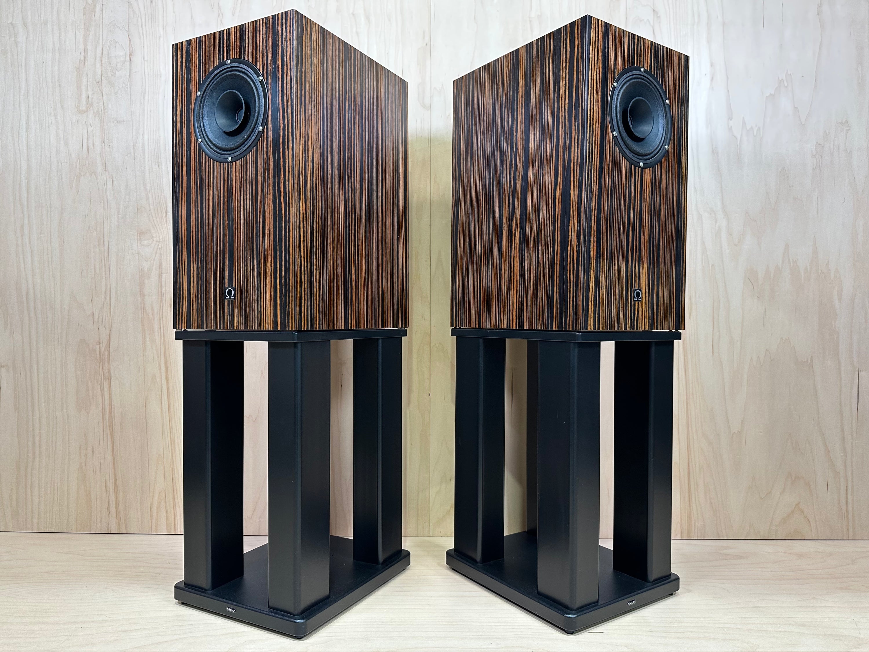 Omega Speaker Systems Super Alnico Monitors WITHOUT stands