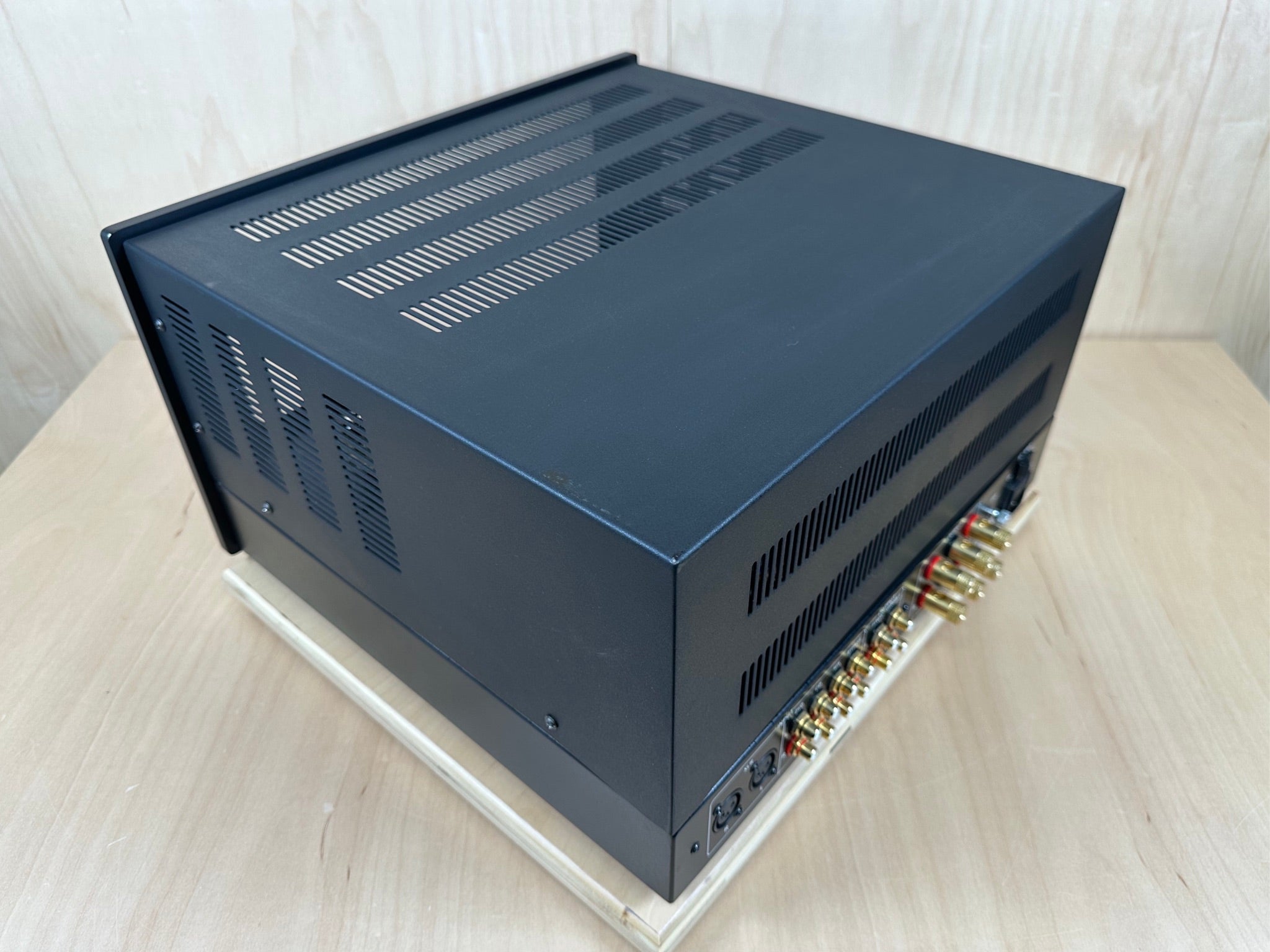 Jolida JD1000BRC Stereo Tube Amplifier w/Remote