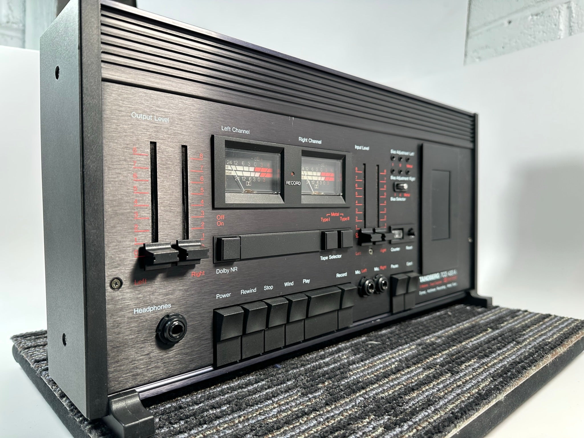 Tandberg TCD 420A 3 Motor Dual Capstan Cassette Deck