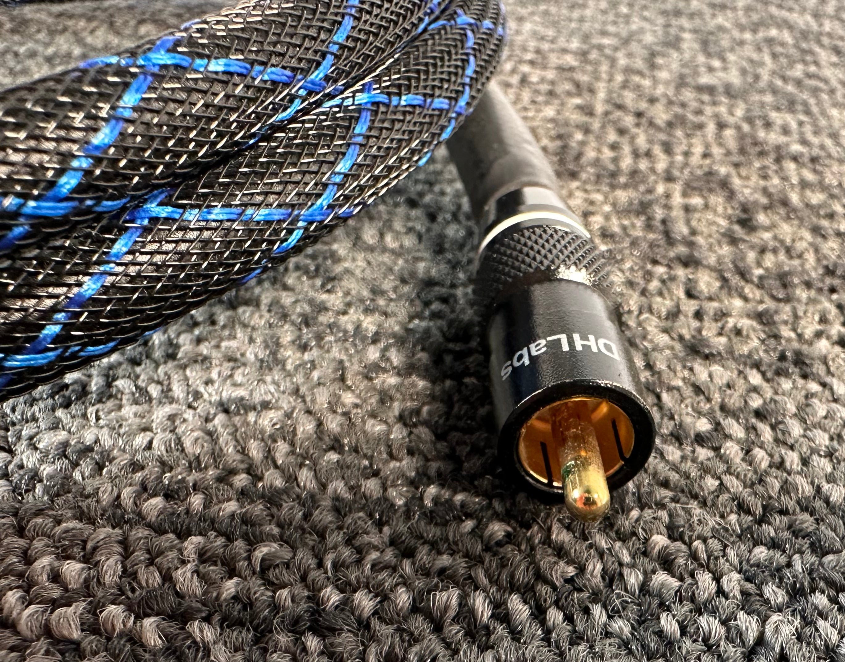 DH Labs Silver Sonic D-750 Digital RCA Cable 2 Meters